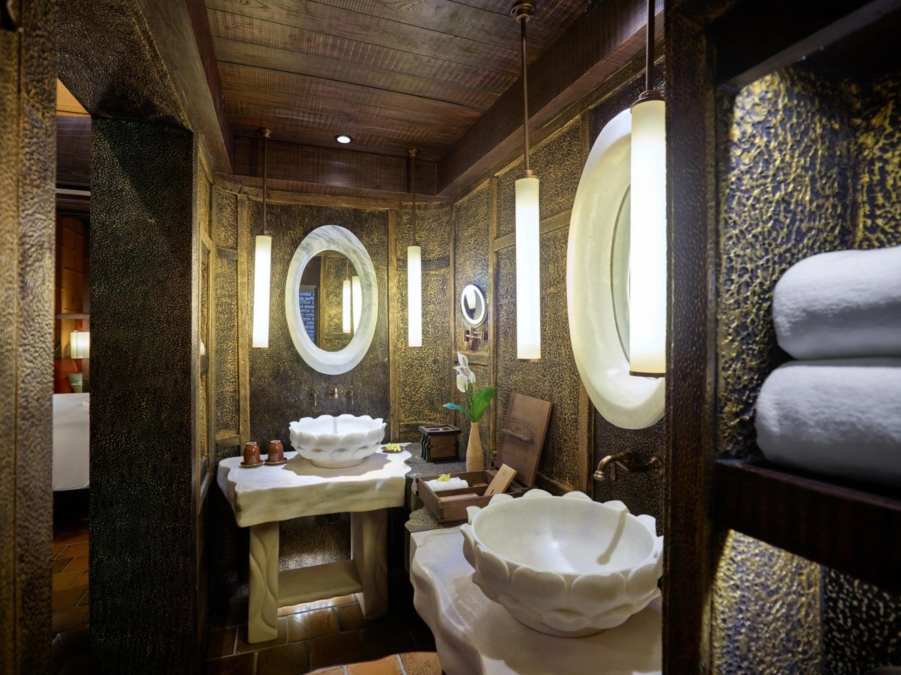 Bathroom in Legacy Yen Tu - MGallery