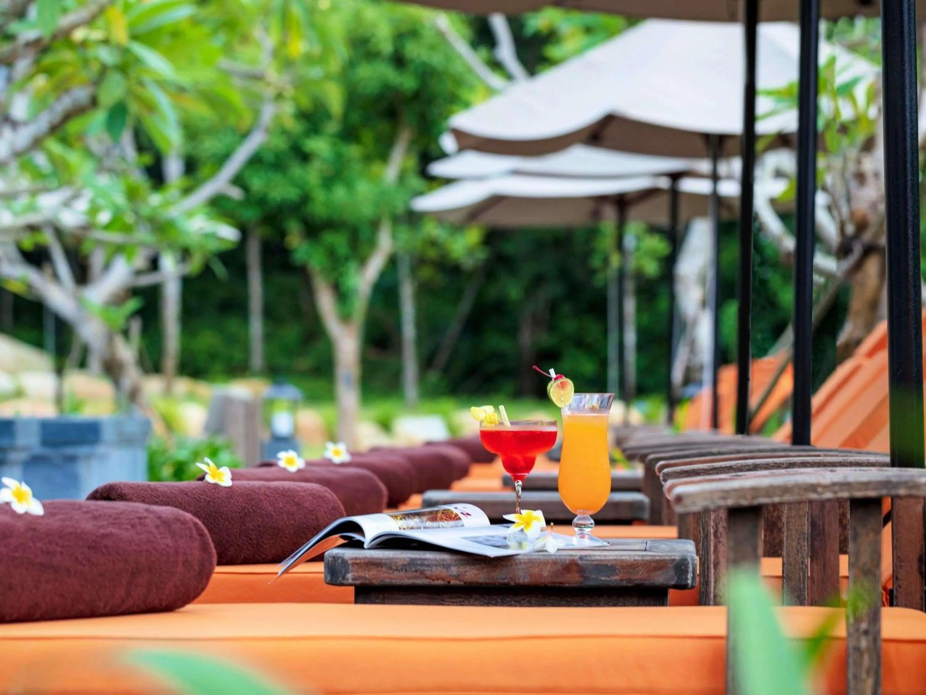 Pool view in Legacy Yen Tu - MGallery