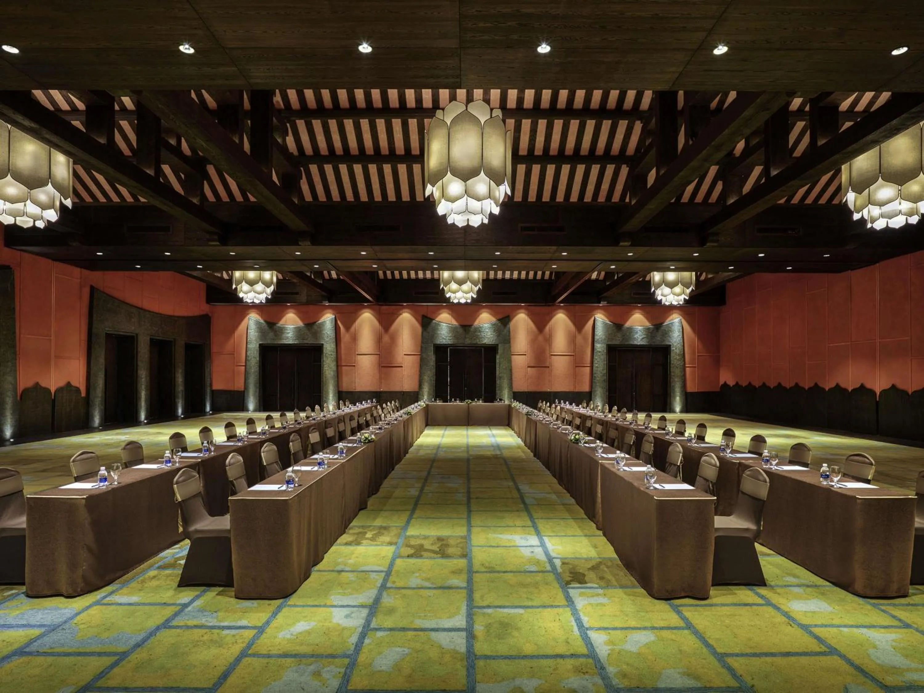 Meeting/conference room in Legacy Yen Tu - MGallery