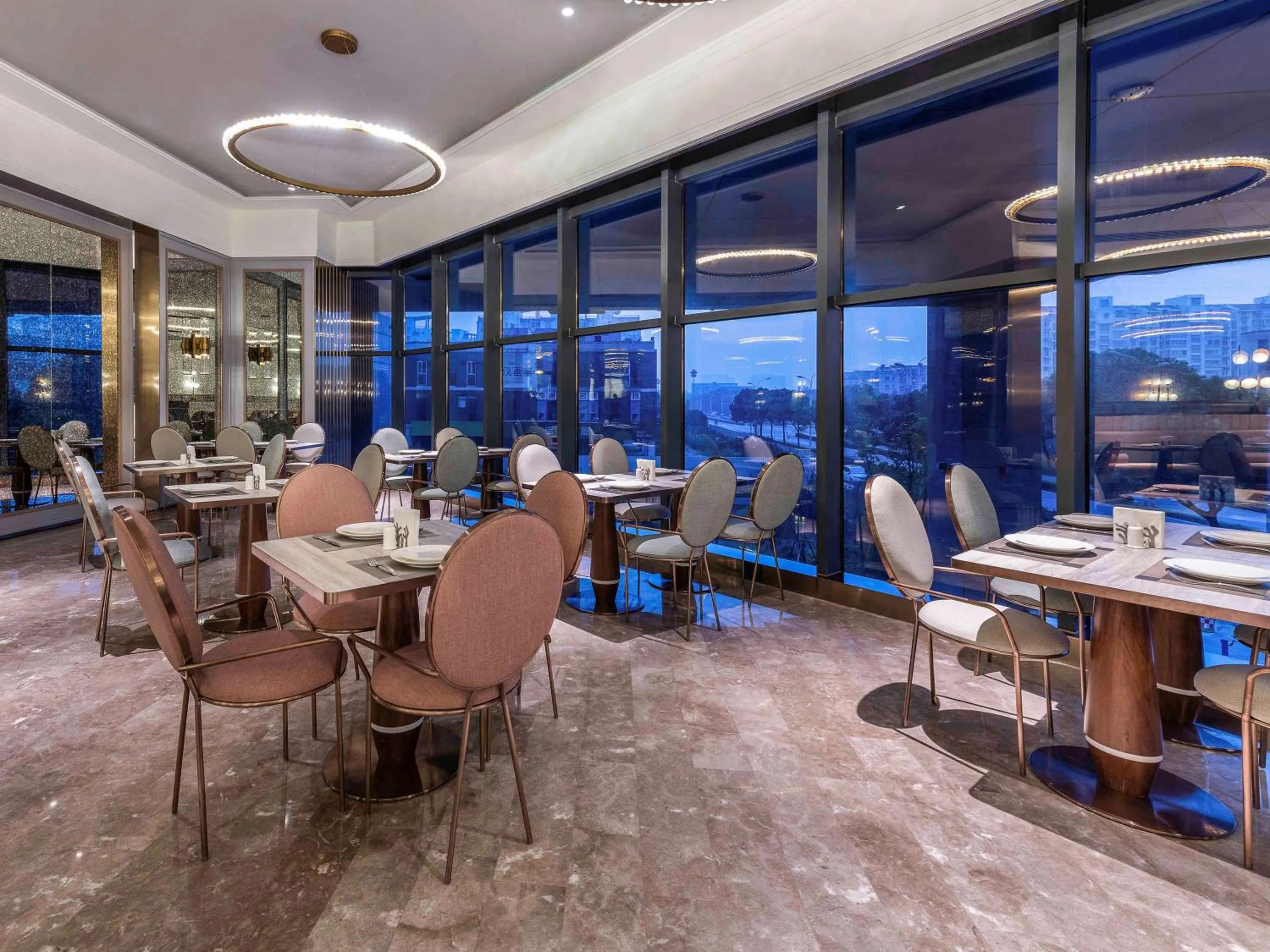 Restaurant/Places to Eat in Mercure Suzhou Jinji Lake