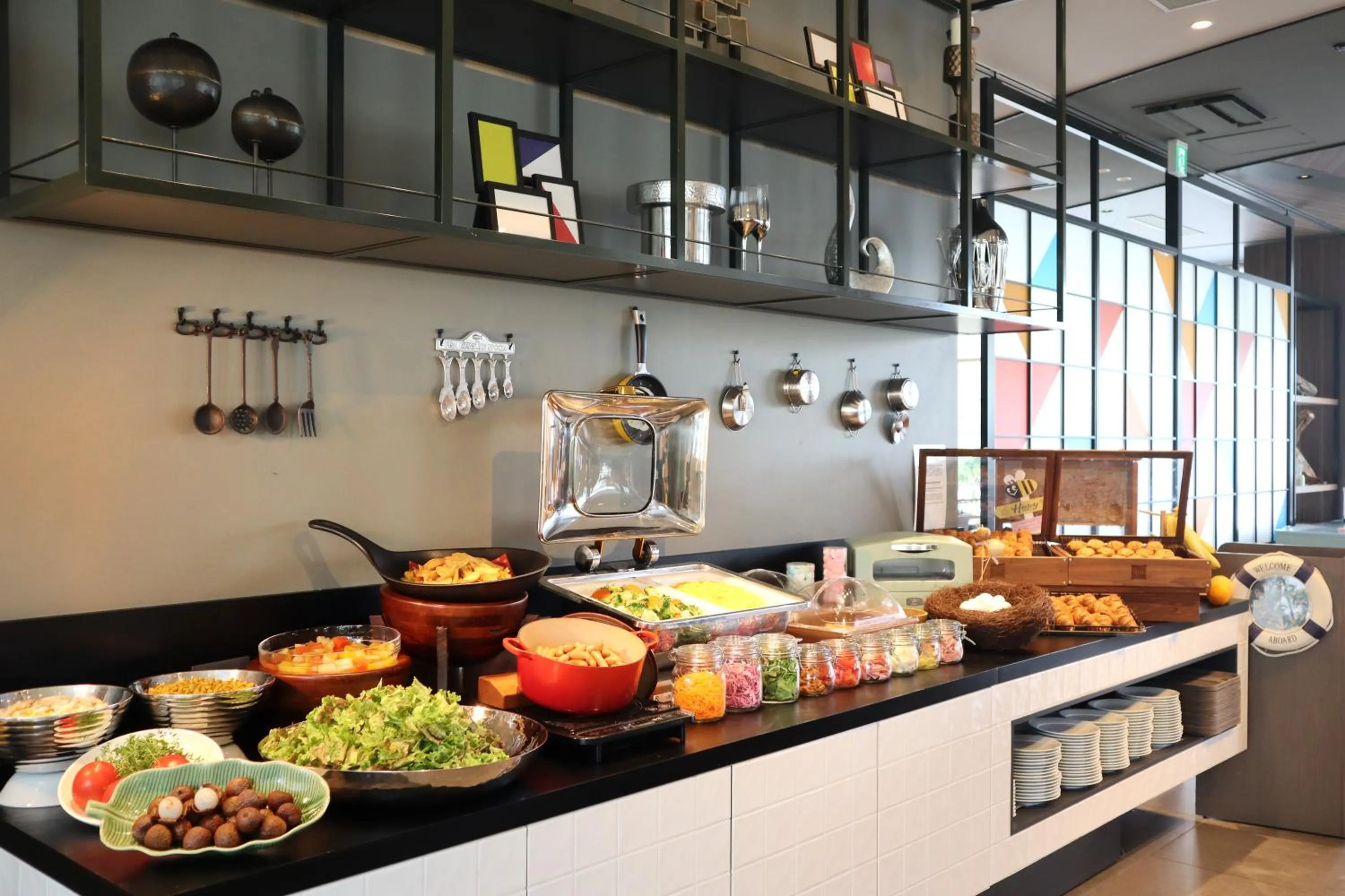 Restaurant/places to eat in ibis Styles Tokyo Bay