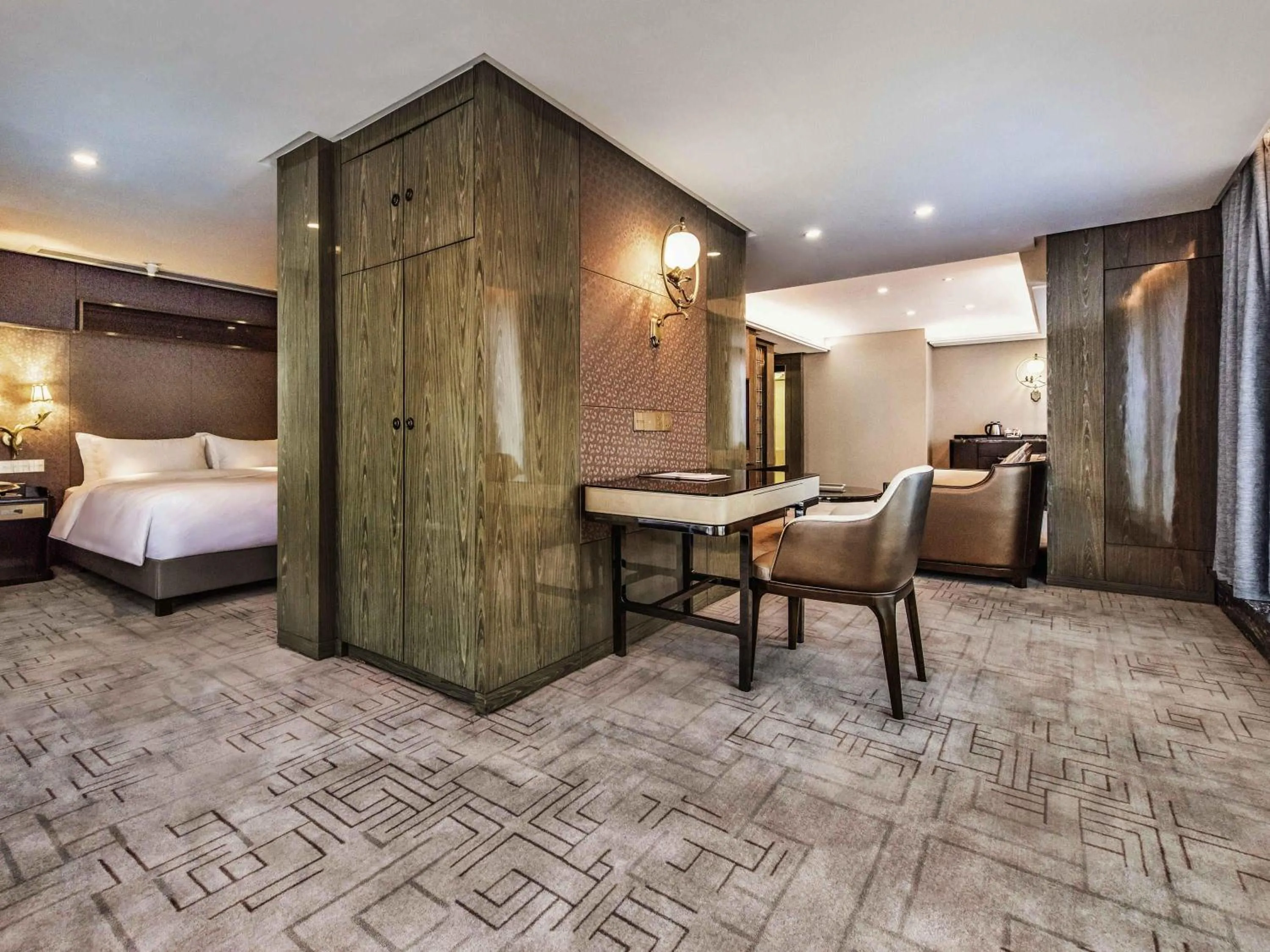 Bedroom in Mercure Chongqing Downtown