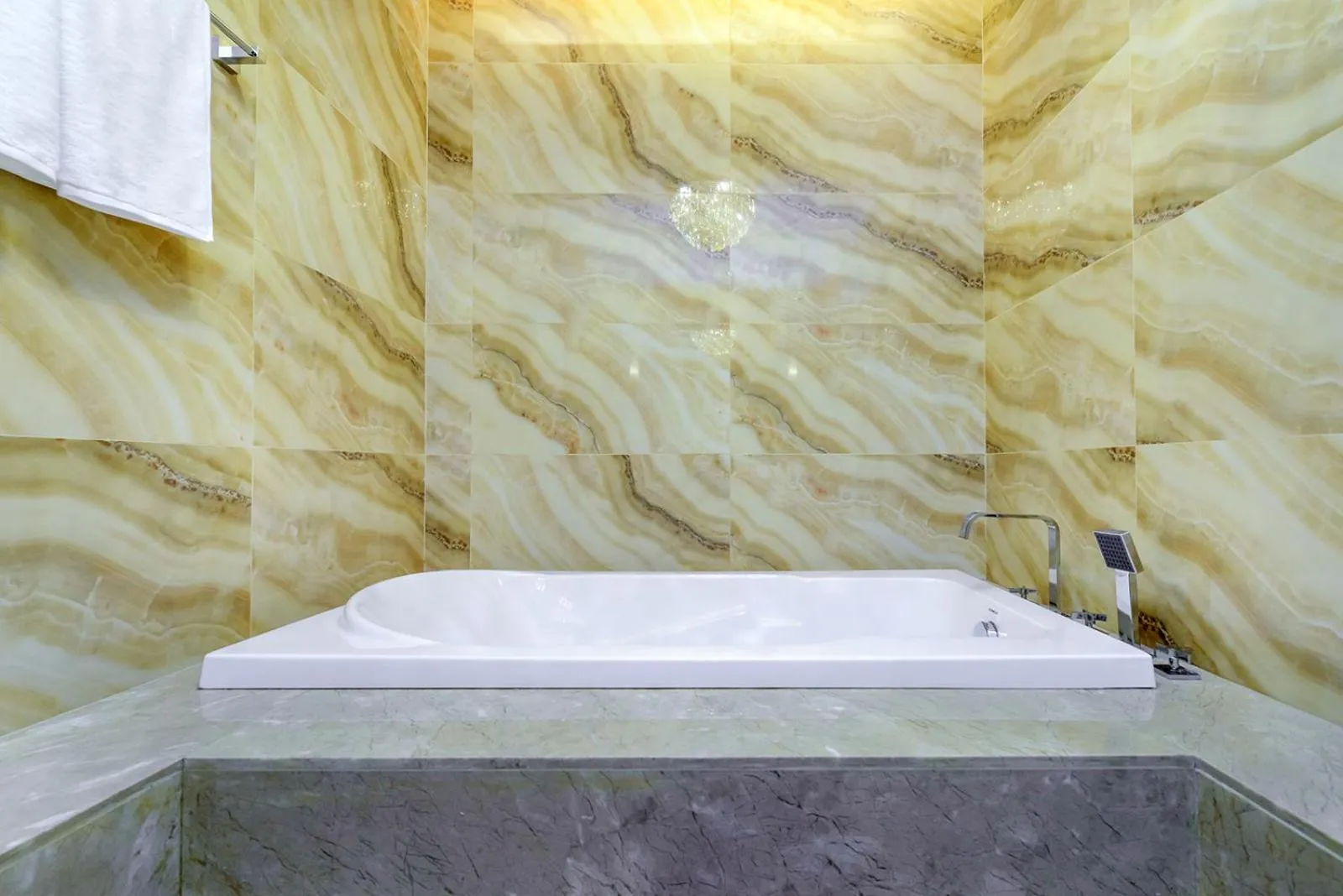 Mercure Chongqing Downtown