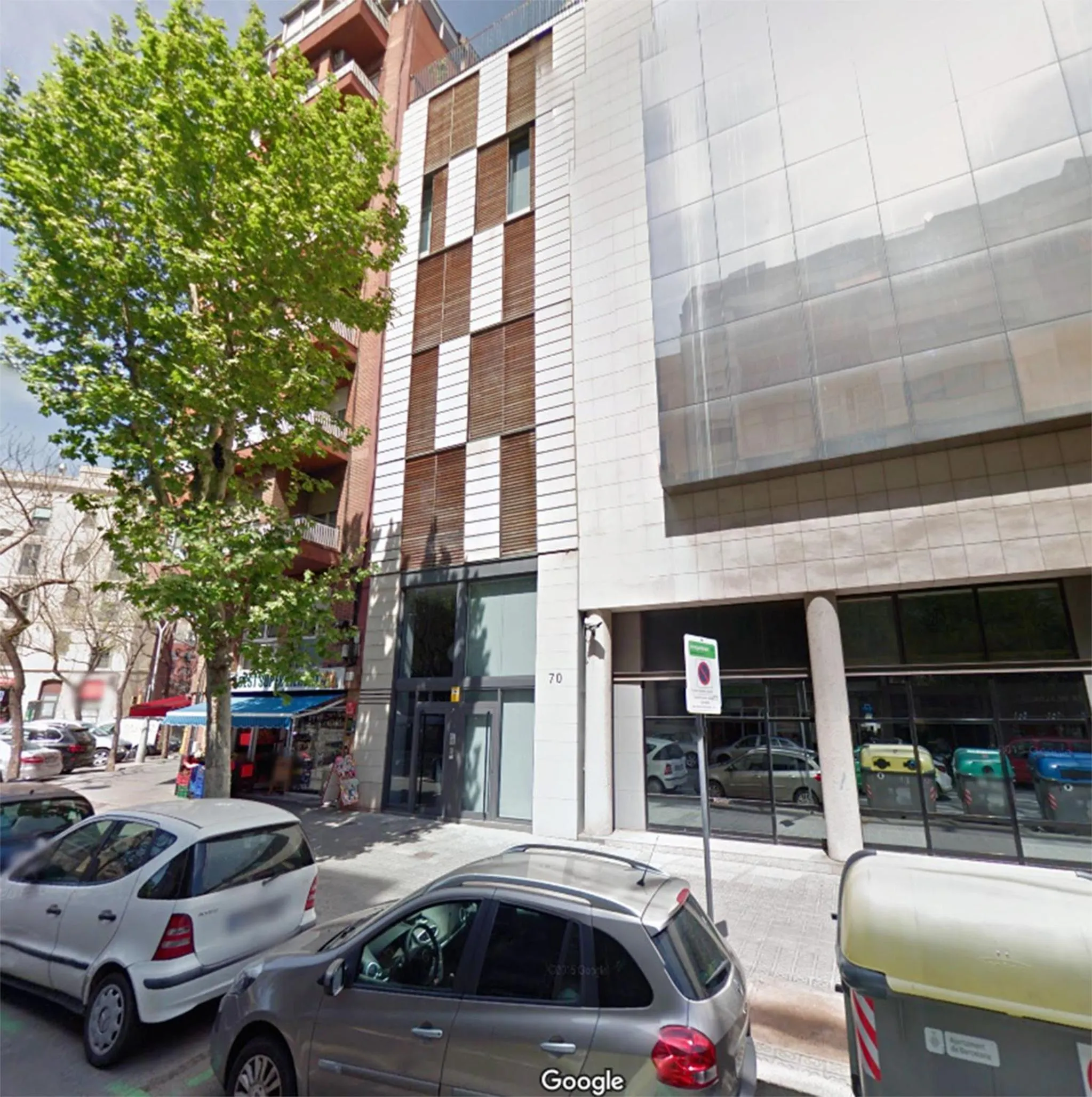 Property building in My Space Barcelona Pool City Center