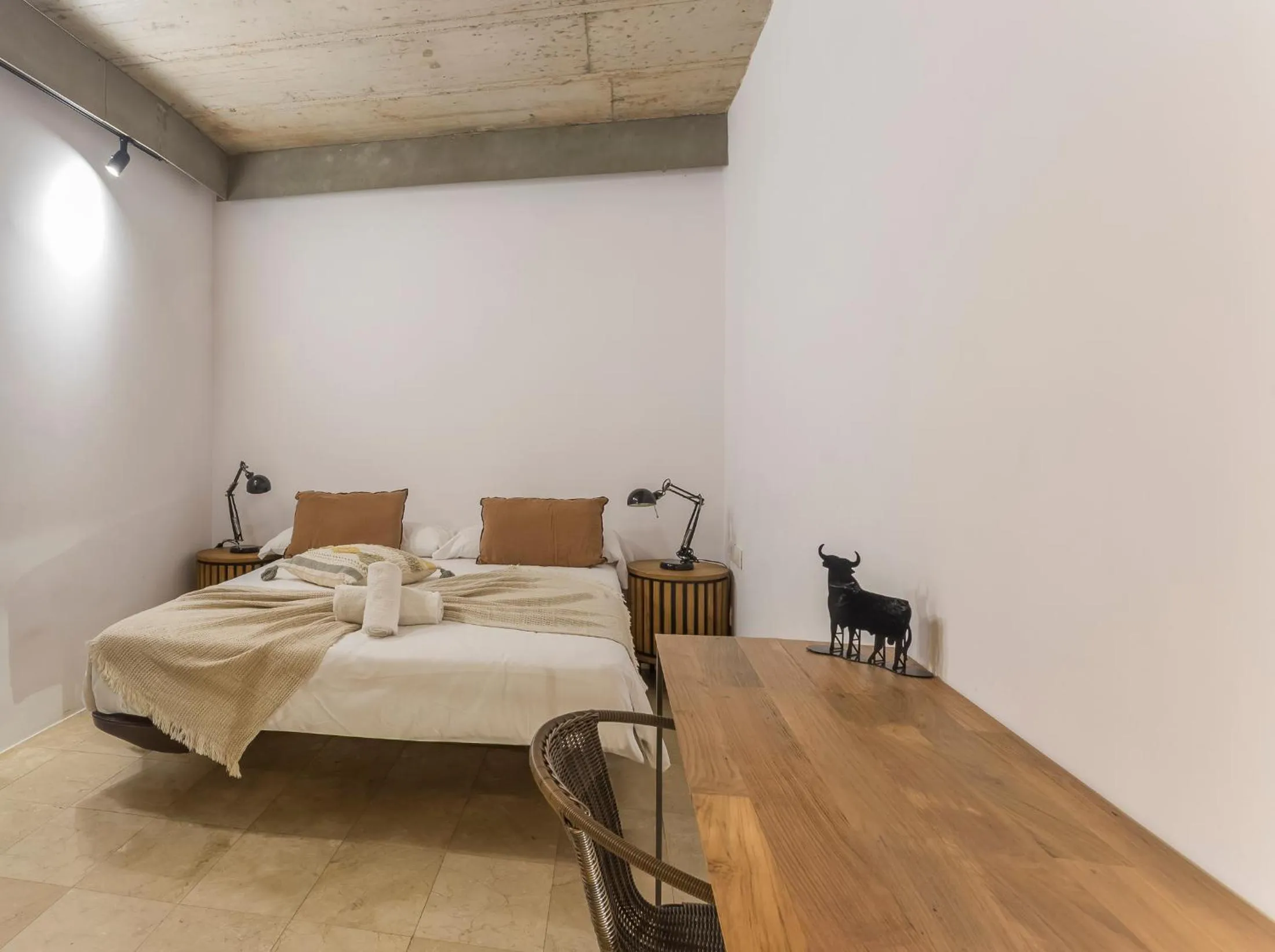 Bedroom, Bed in My Space Barcelona Pool City Center