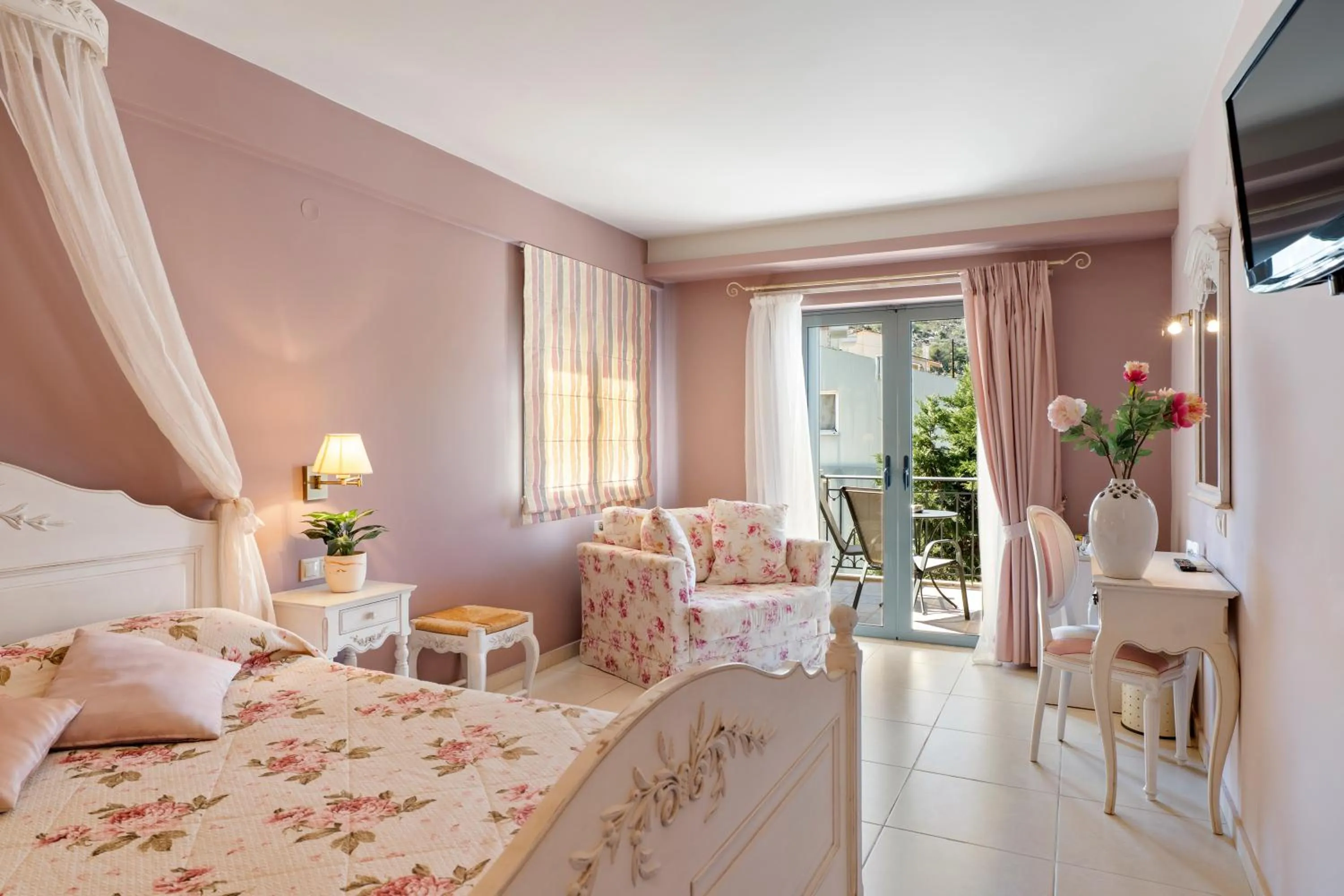 Bed in Aerinon Guesthouse