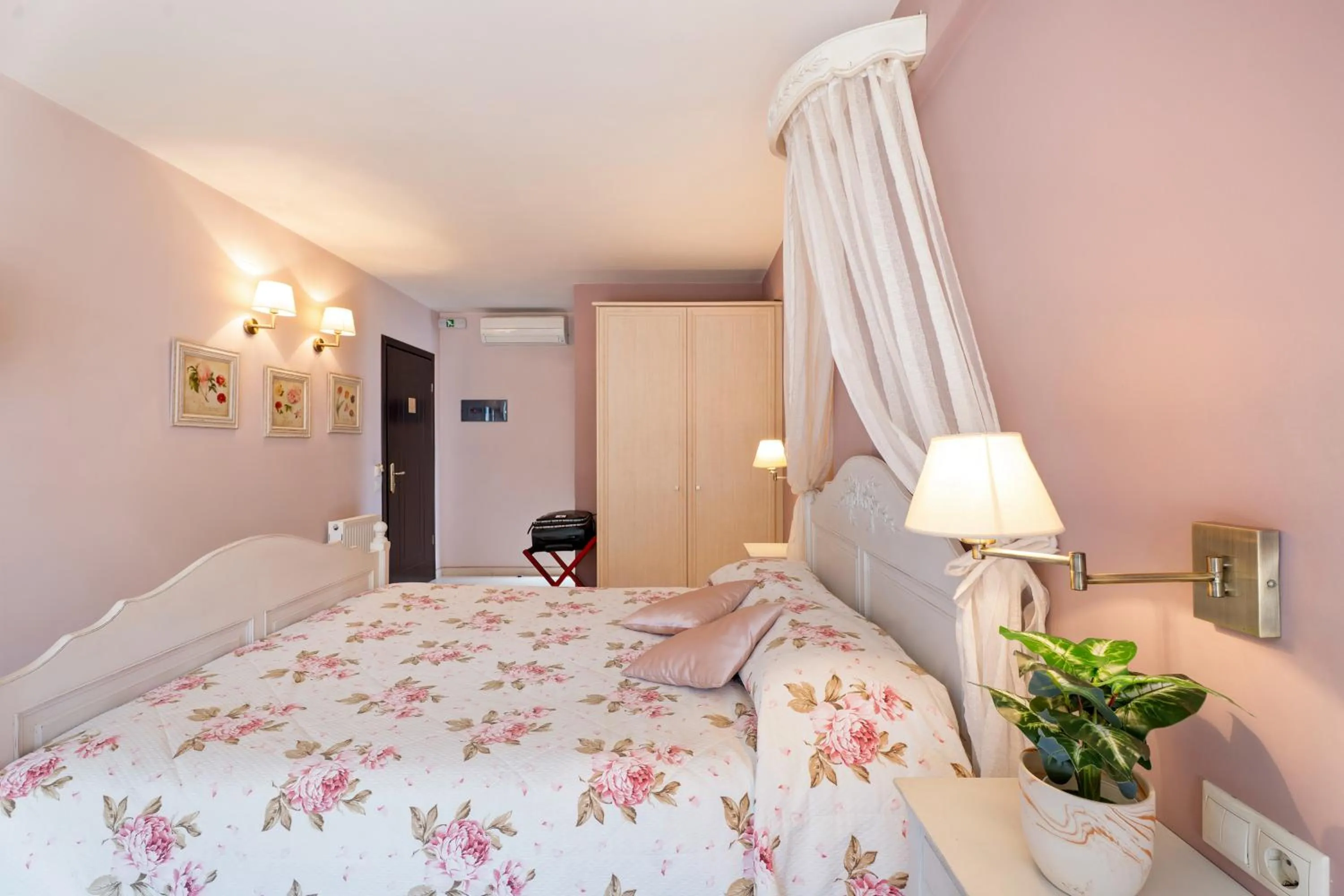 Bed in Aerinon Guesthouse