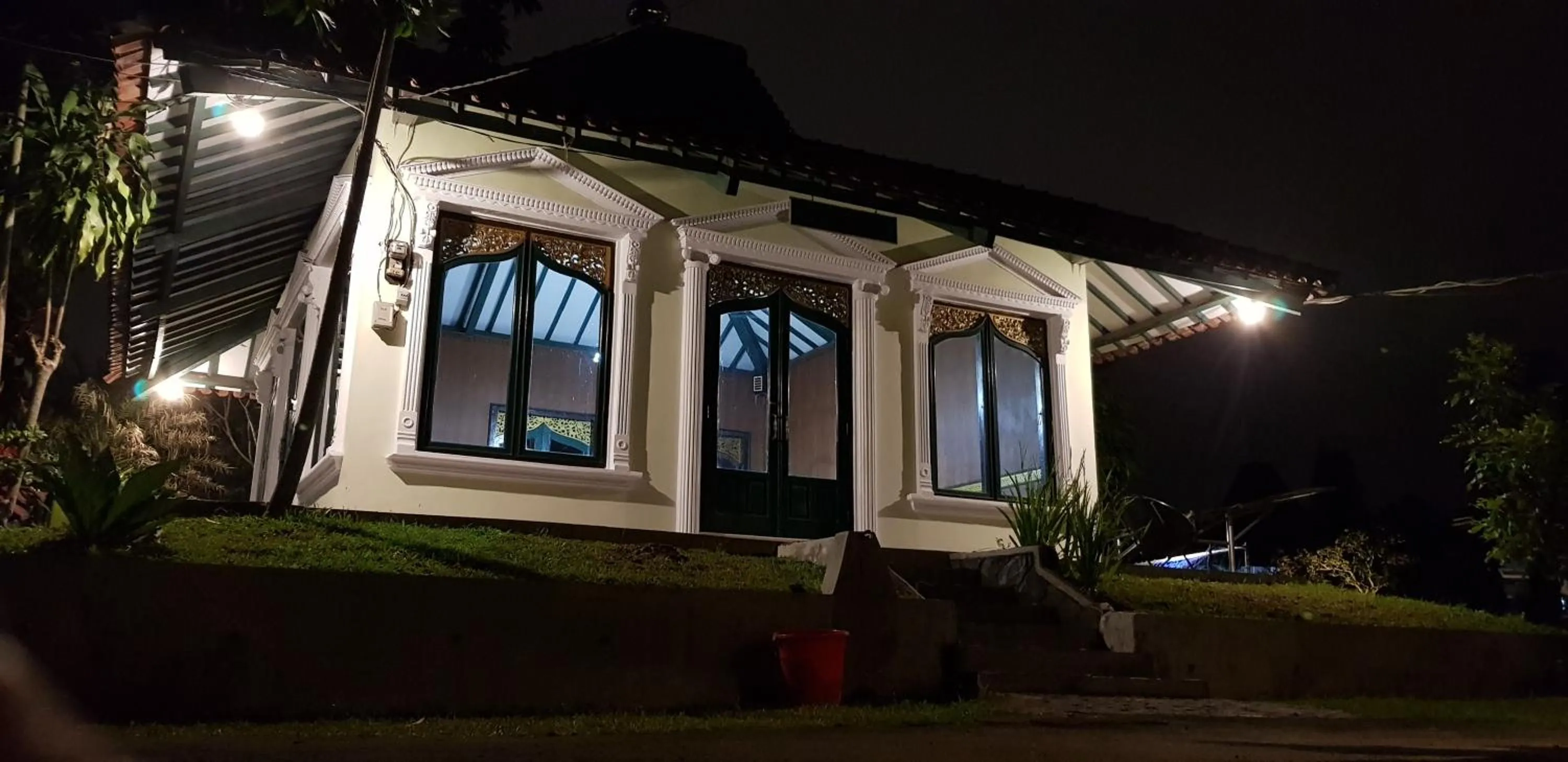 Place of worship in Mandalawangi Hotel Syariah