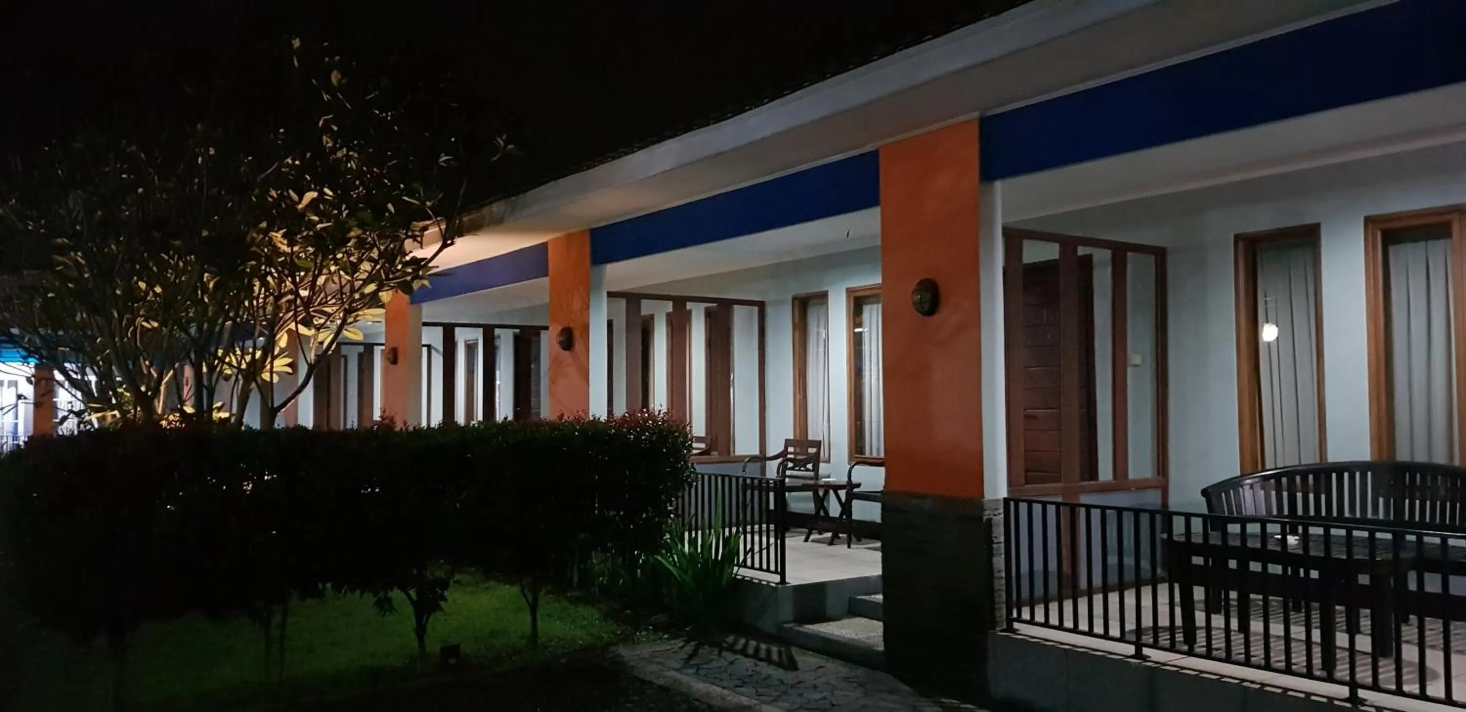 Property building in Mandalawangi Hotel Syariah