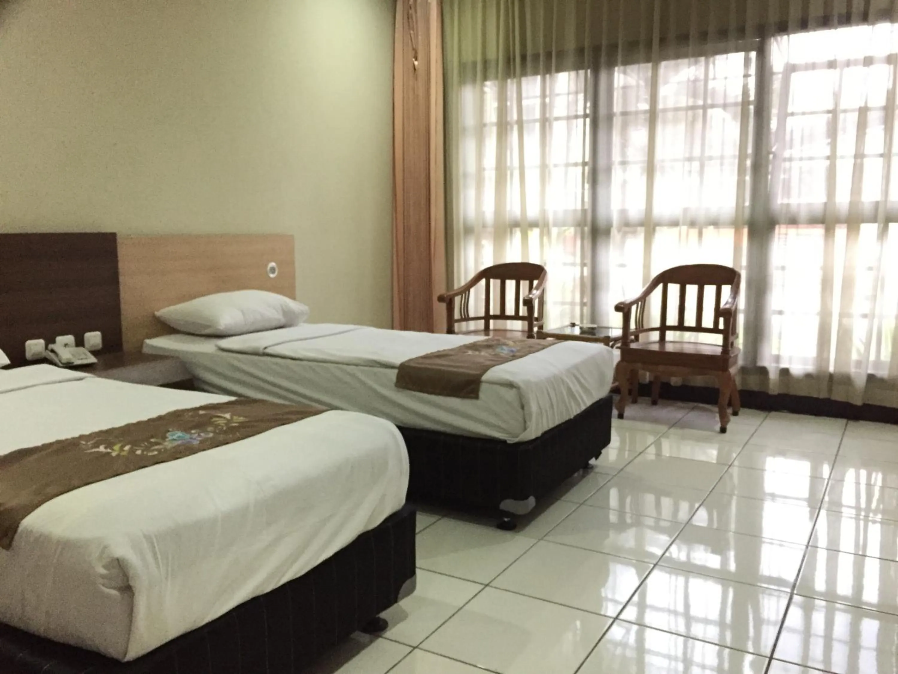 Property building, Bed in Mandalawangi Hotel Syariah