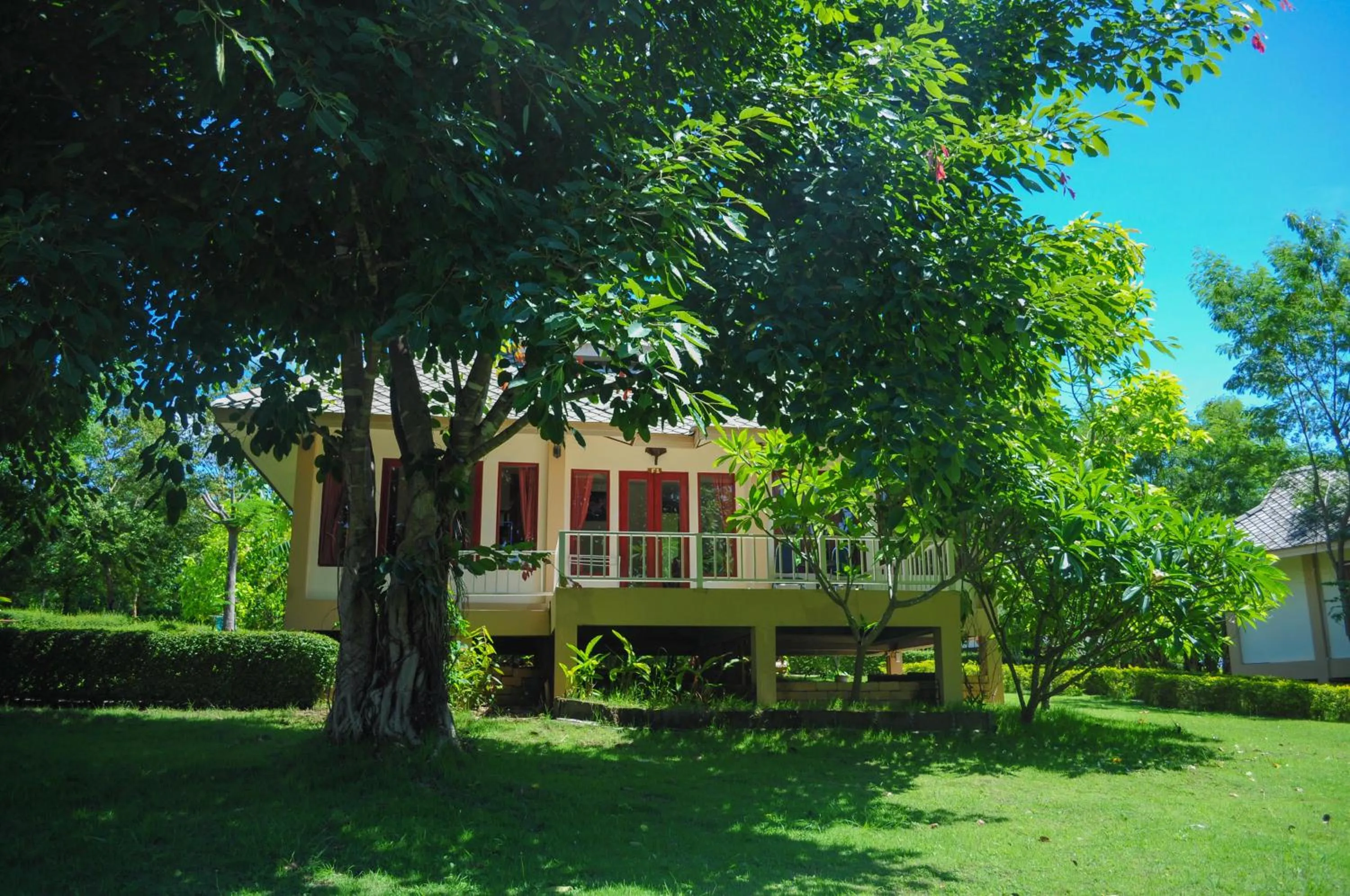 Facade/entrance in Pai Iyara Resort