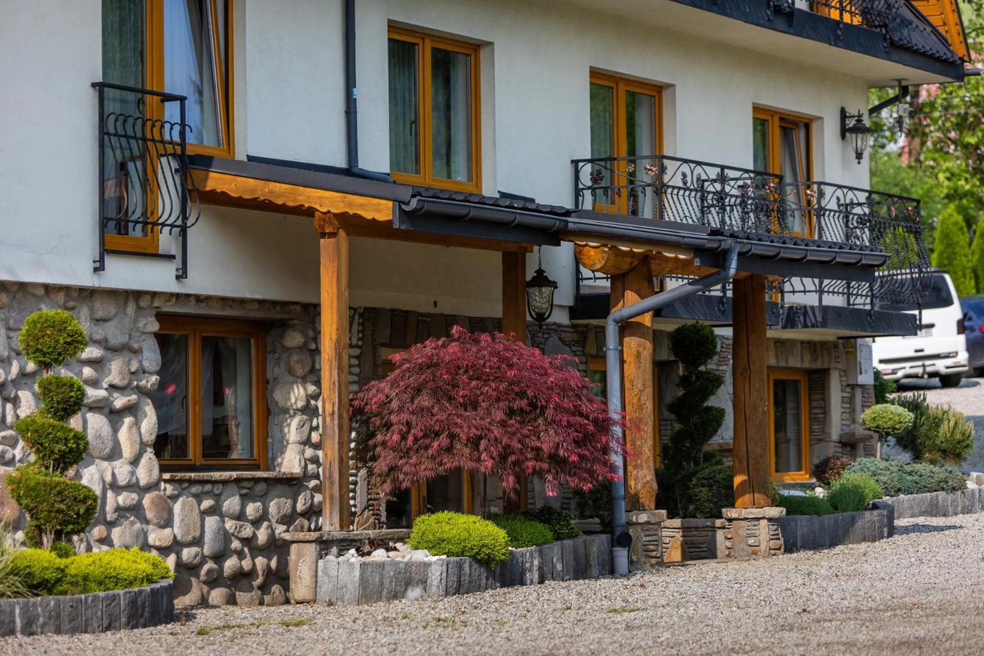 Property building in Willa Bystry Potok