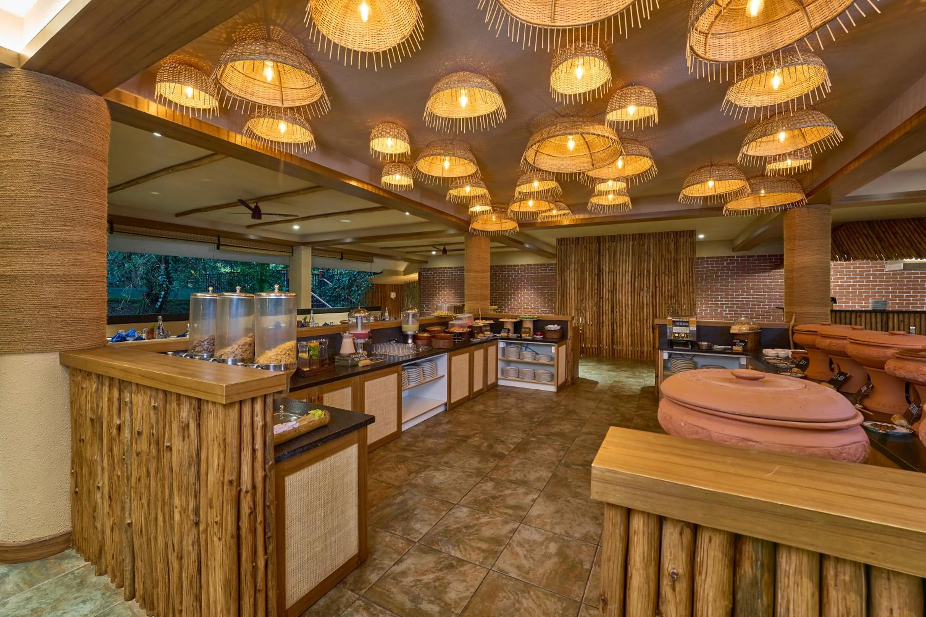 Restaurant/places to eat in Cardamom County by Xandari