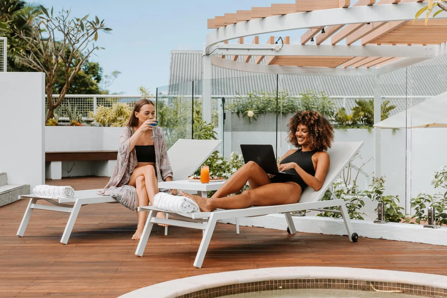 Guests in Alivio Hotel Cairns