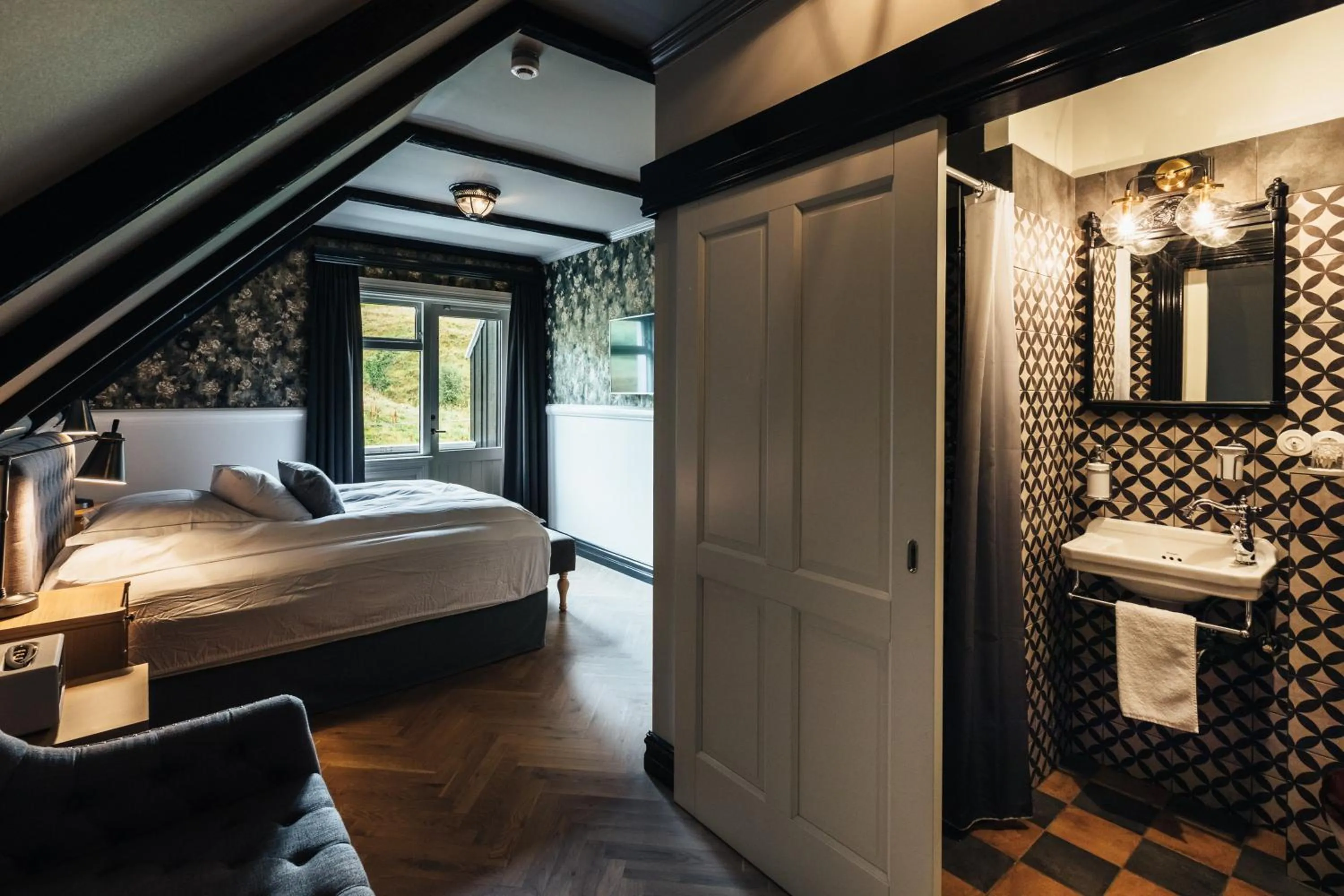 Bedroom, Bed in Skálakot Manor Hotel