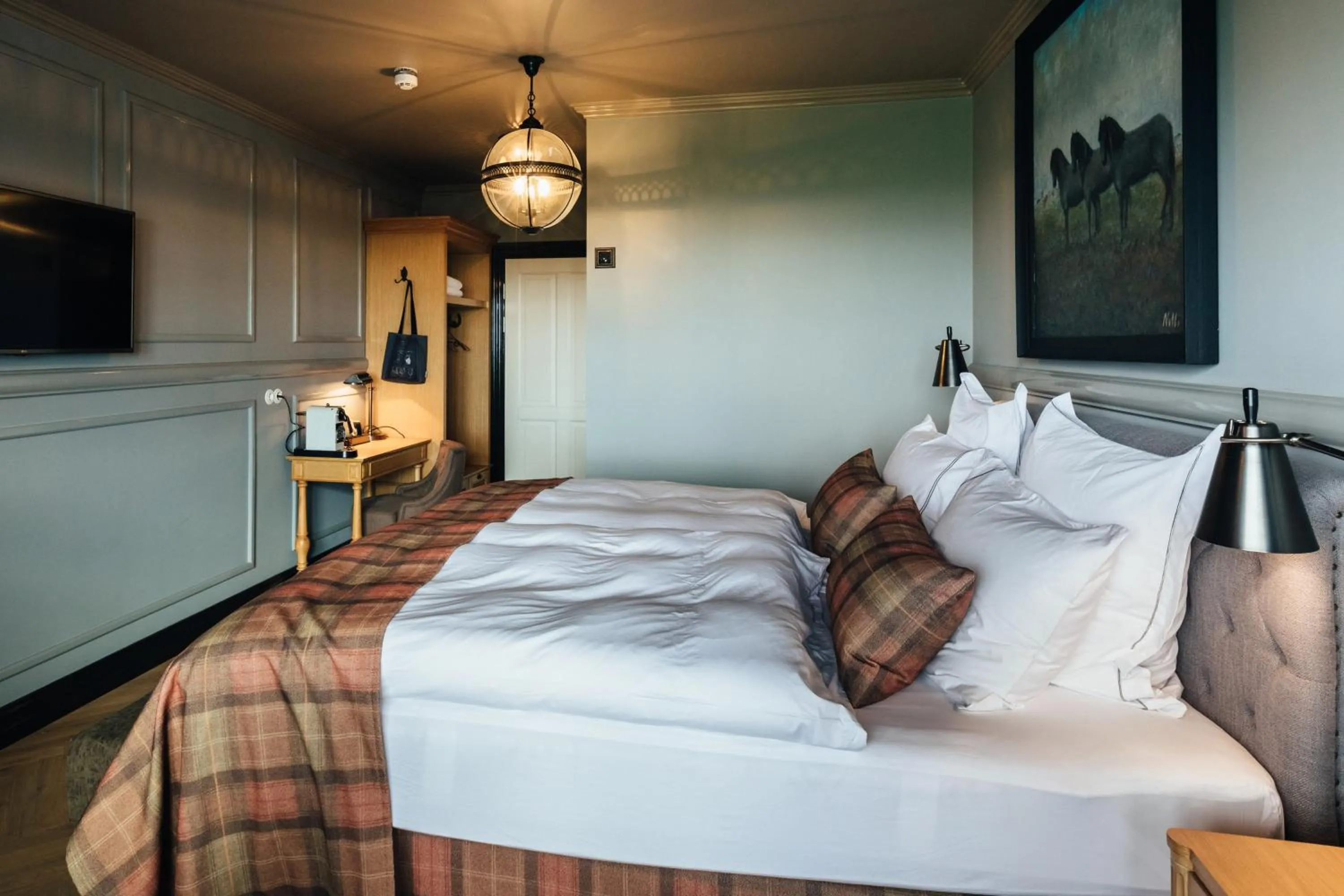 Bedroom, Bed in Skálakot Manor Hotel