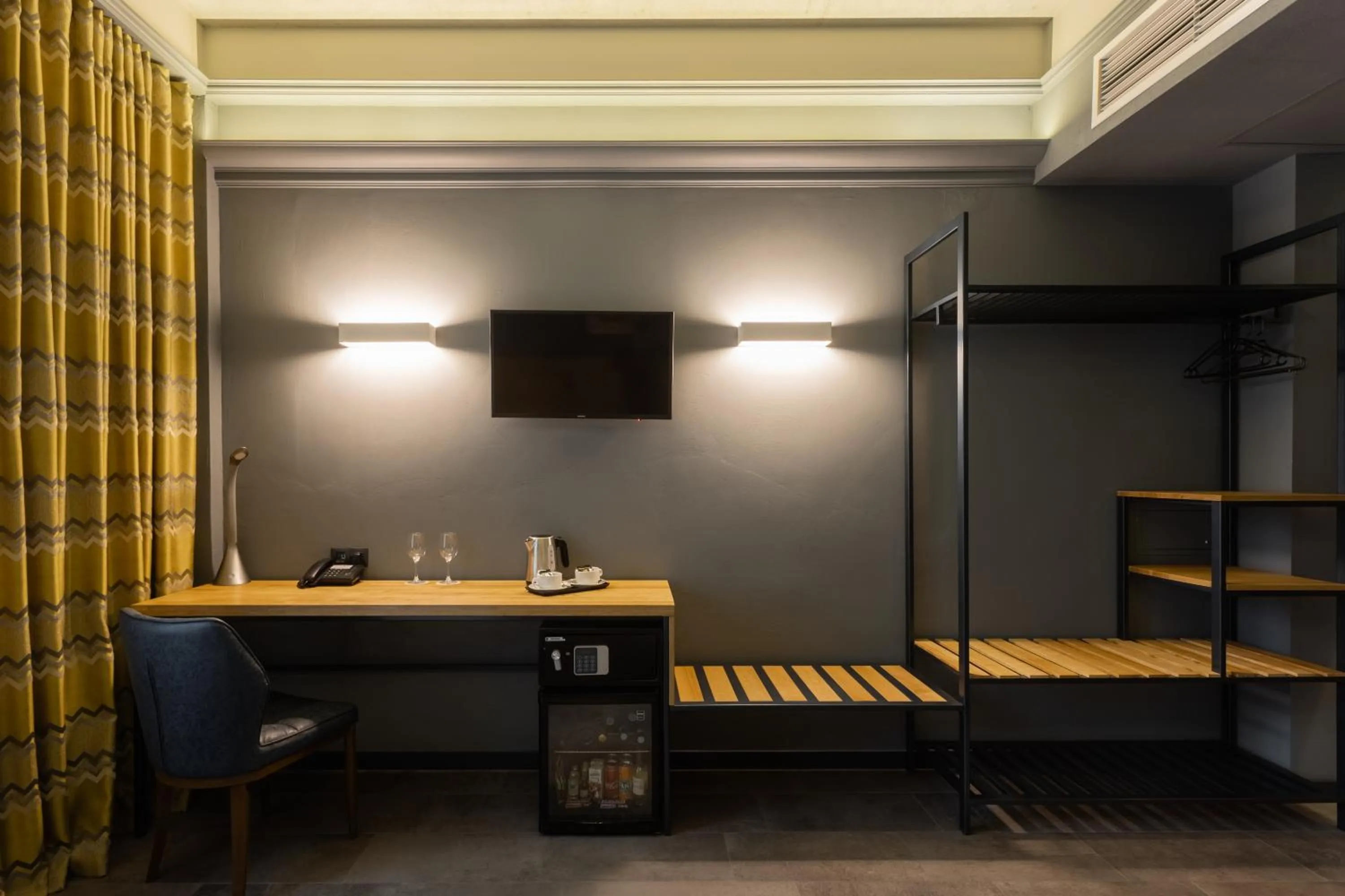 TV and multimedia in Plai Hotel