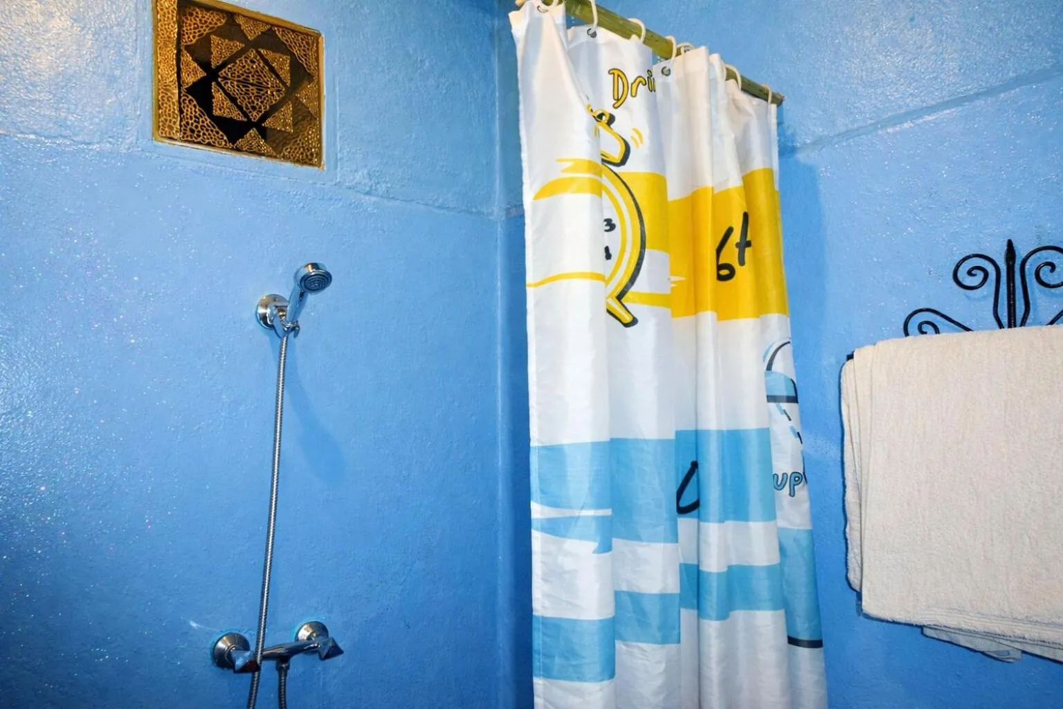 Bathroom in La Vallée des Dunes - Auberge, randonnées et circuits