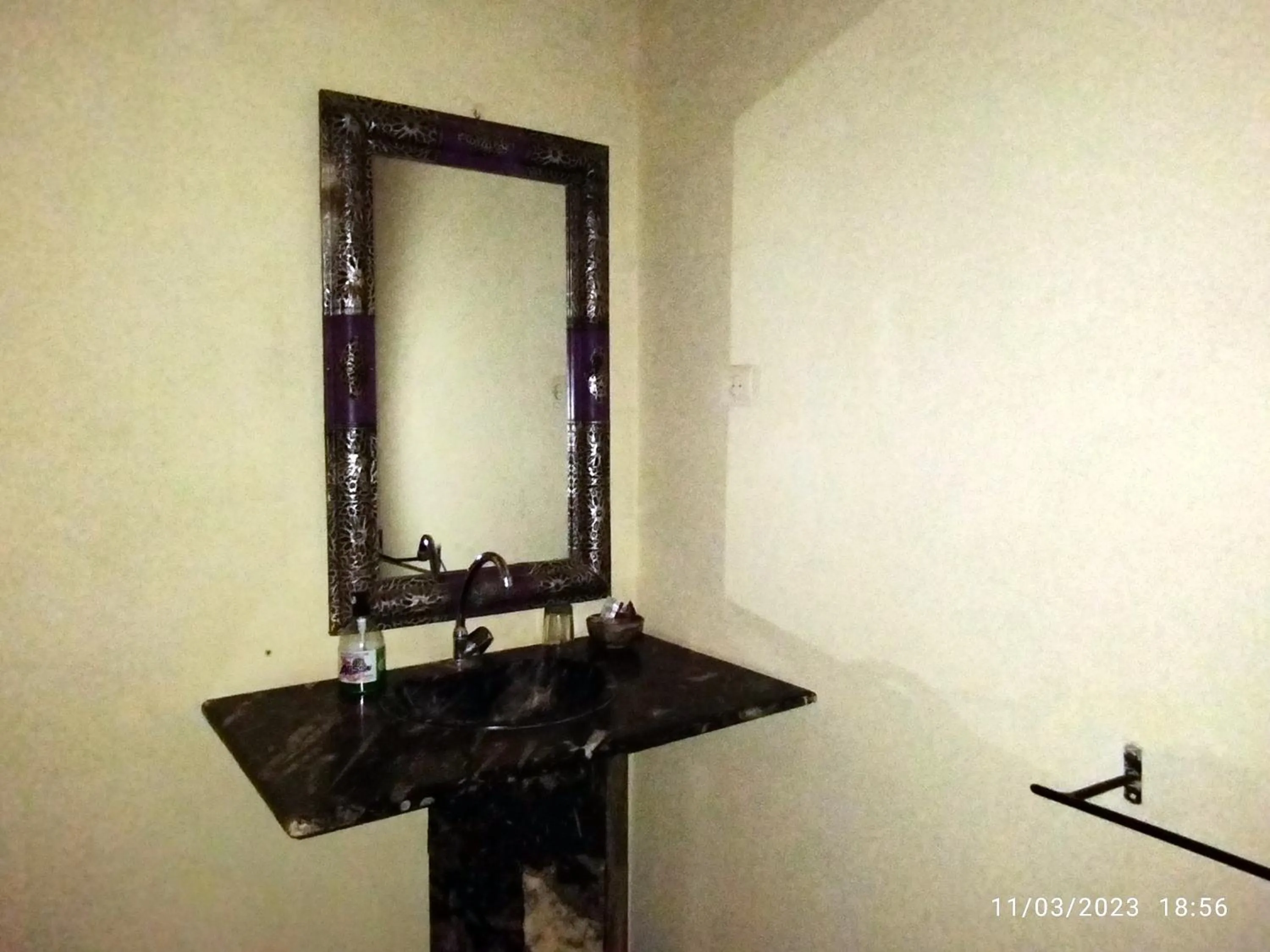 Bathroom in La Vallée des Dunes - Auberge, randonnées et circuits