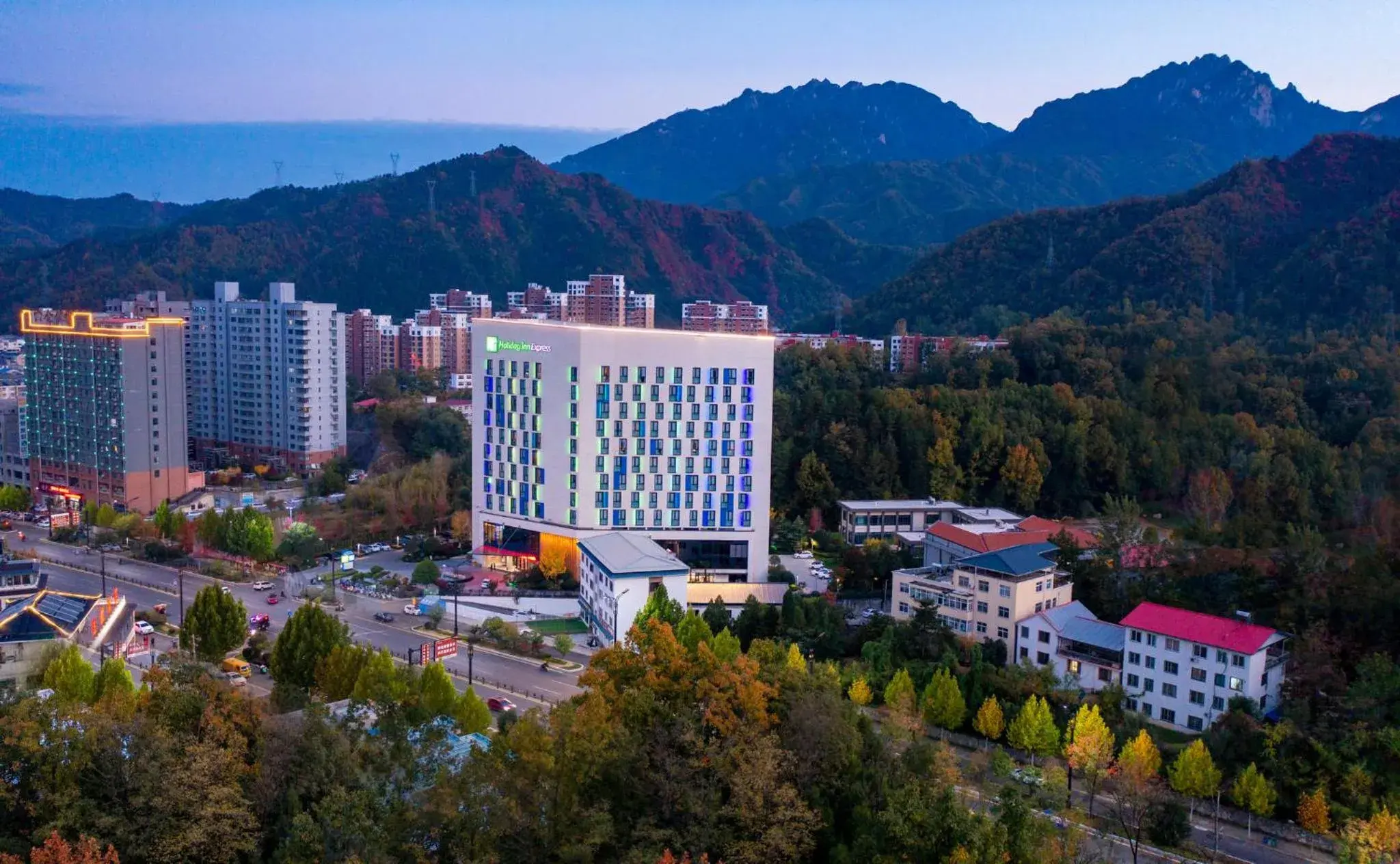 Standard Twin Room in Holiday Inn Express Luanchuan by IHG Standard Twin Room in Holiday Inn Express Luanchuan by IHG