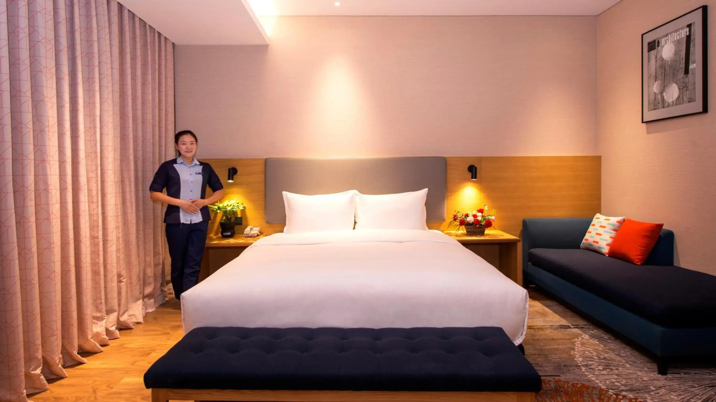 Standard King Room with Extra Space in Holiday Inn Express Luanchuan by IHG Standard King Room with Extra Space in Holiday Inn Express Luanchuan by IHG