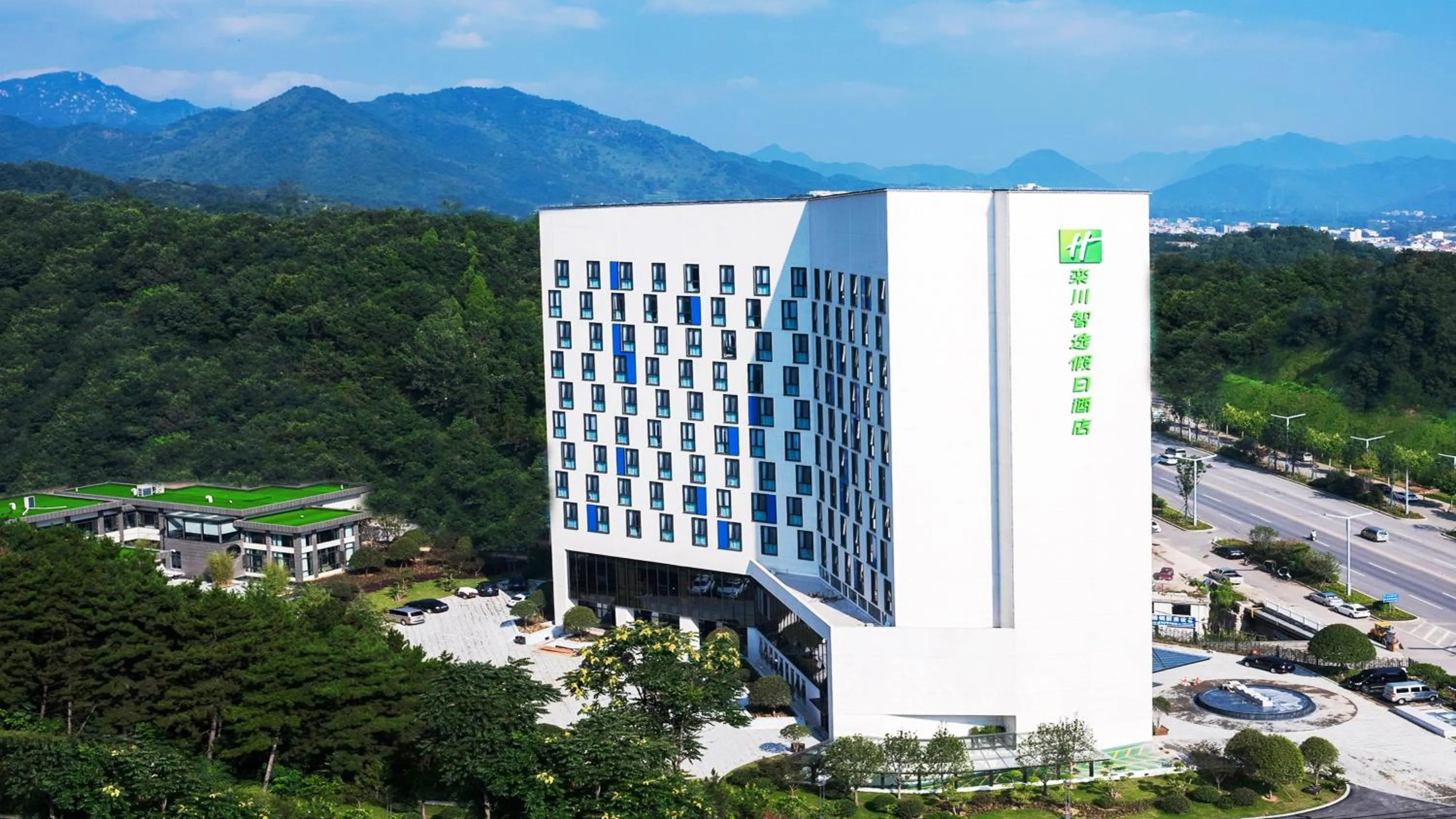 Property building in Holiday Inn Express Luanchuan by IHG