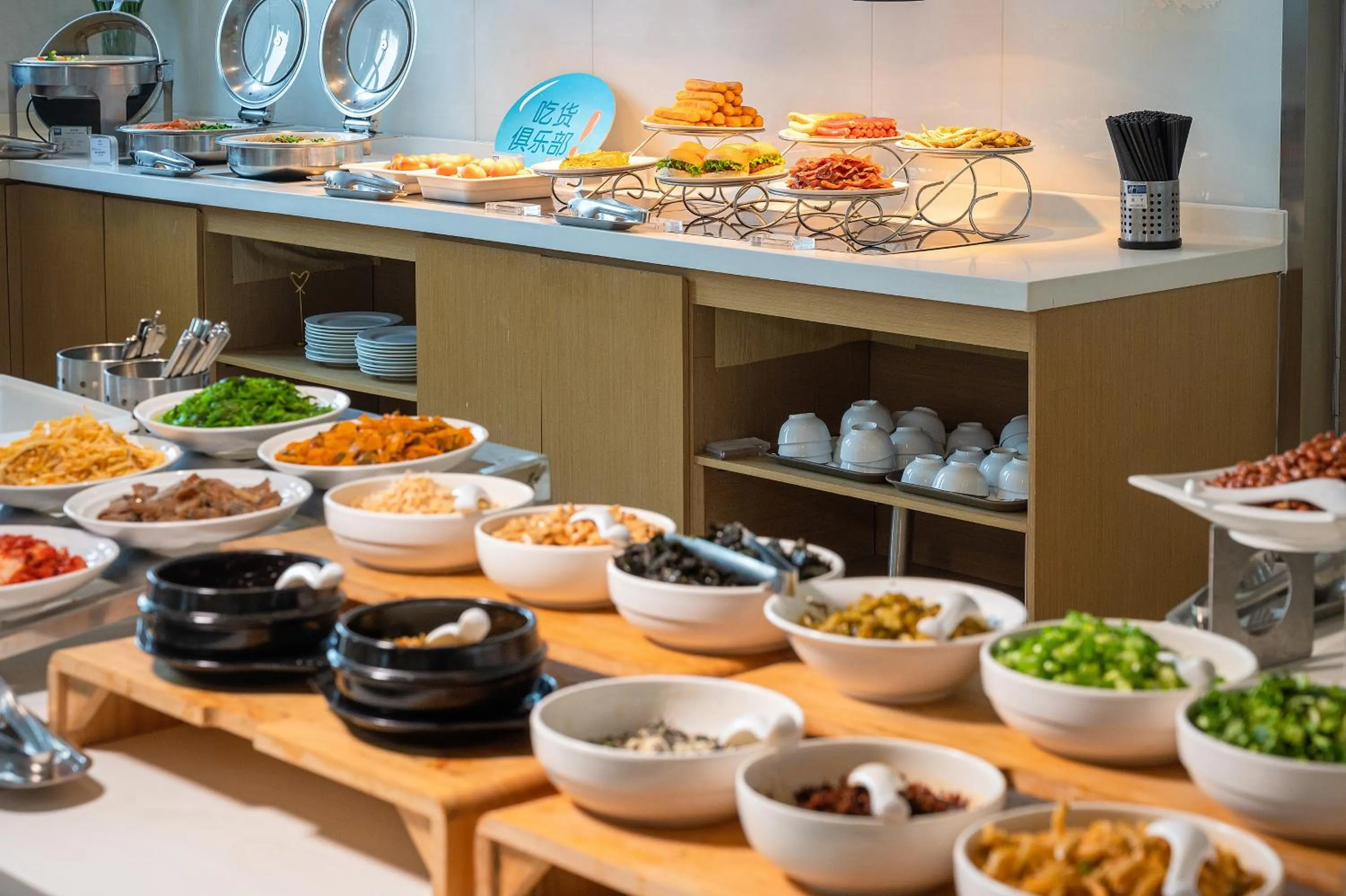 Breakfast in Holiday Inn Express - Qingdao West Coast by IHG