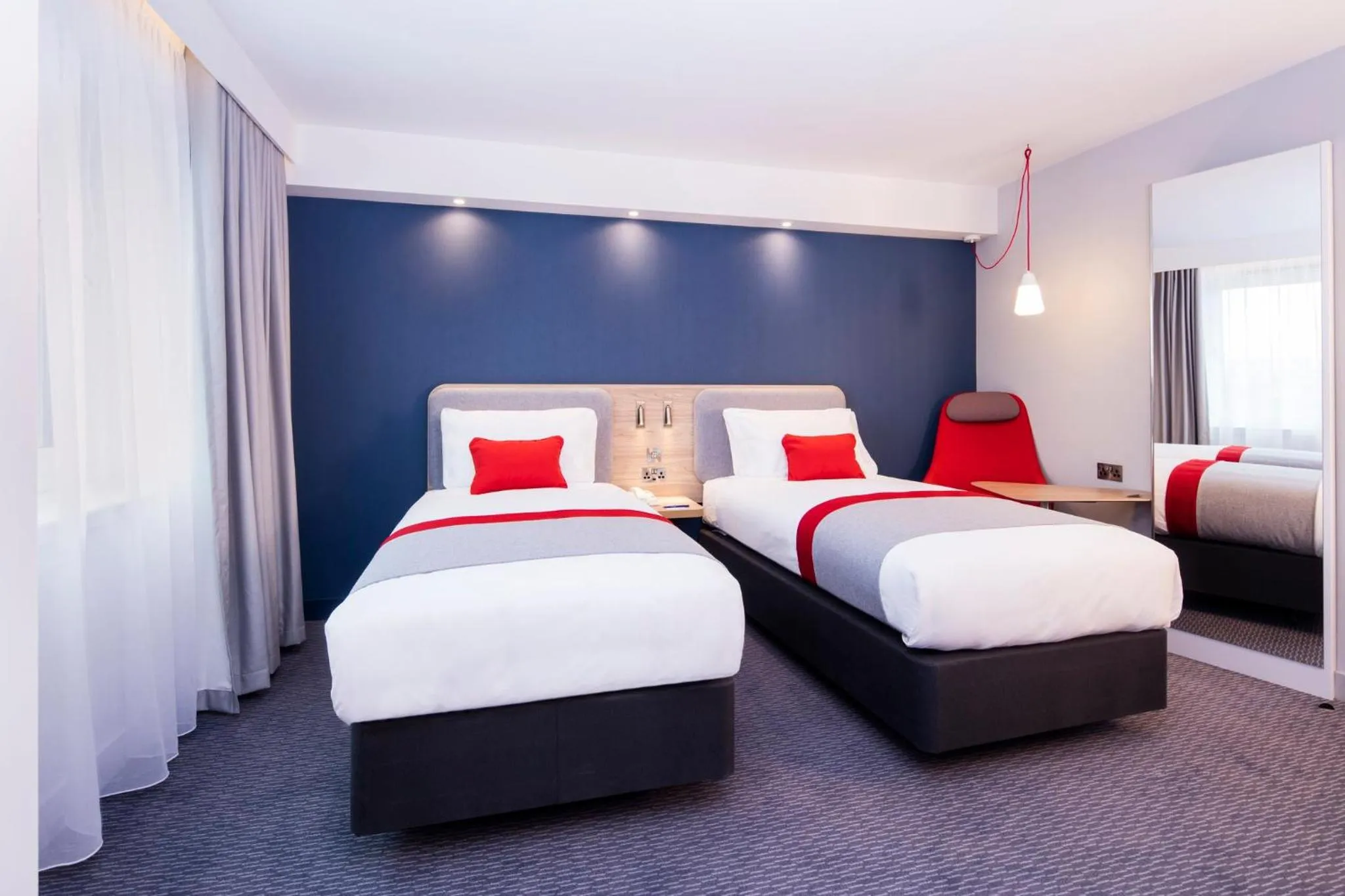 Photo of the whole room, Bed in Holiday Inn Express - Ringsheim by IHG