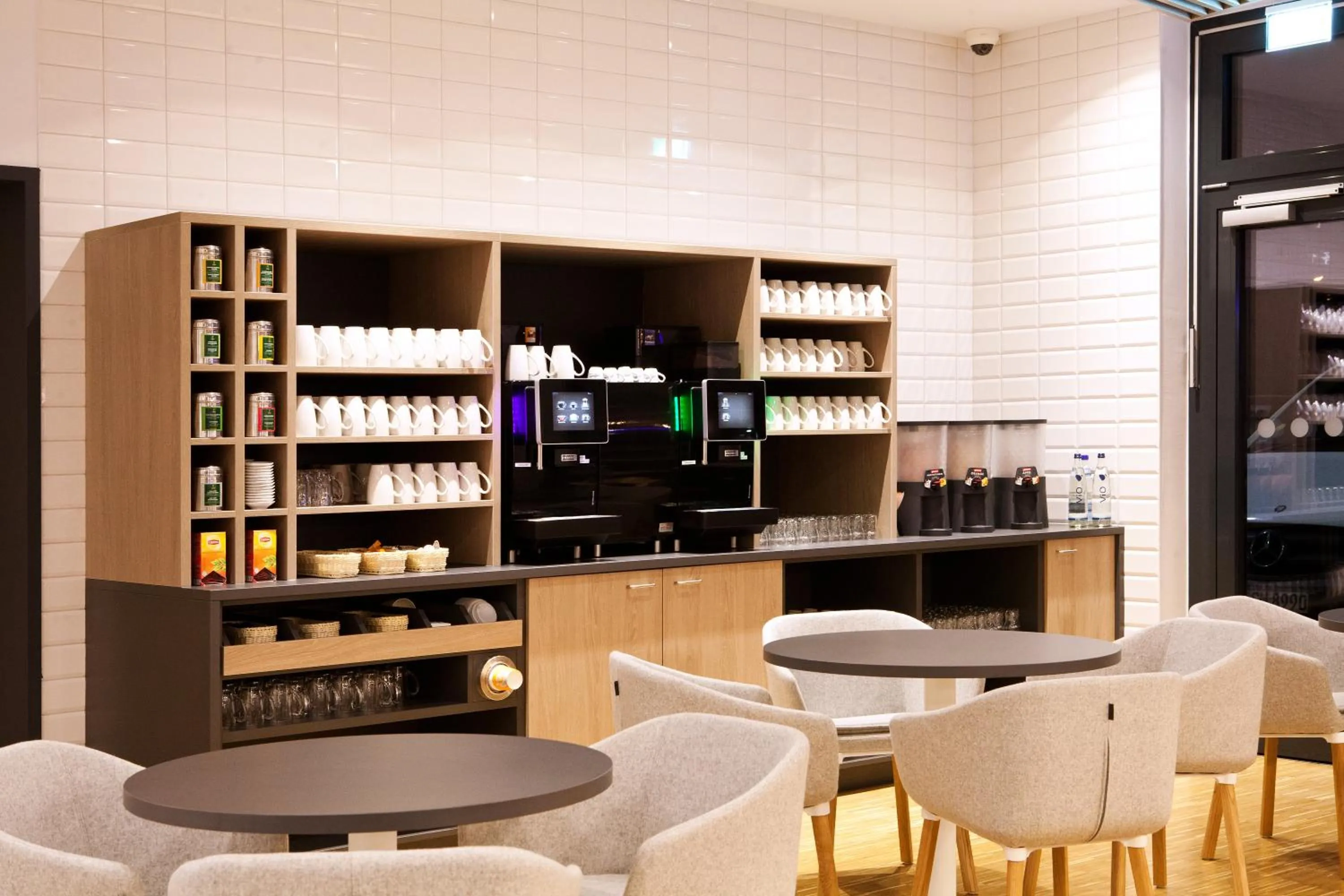 Breakfast in Holiday Inn Express - Ringsheim by IHG