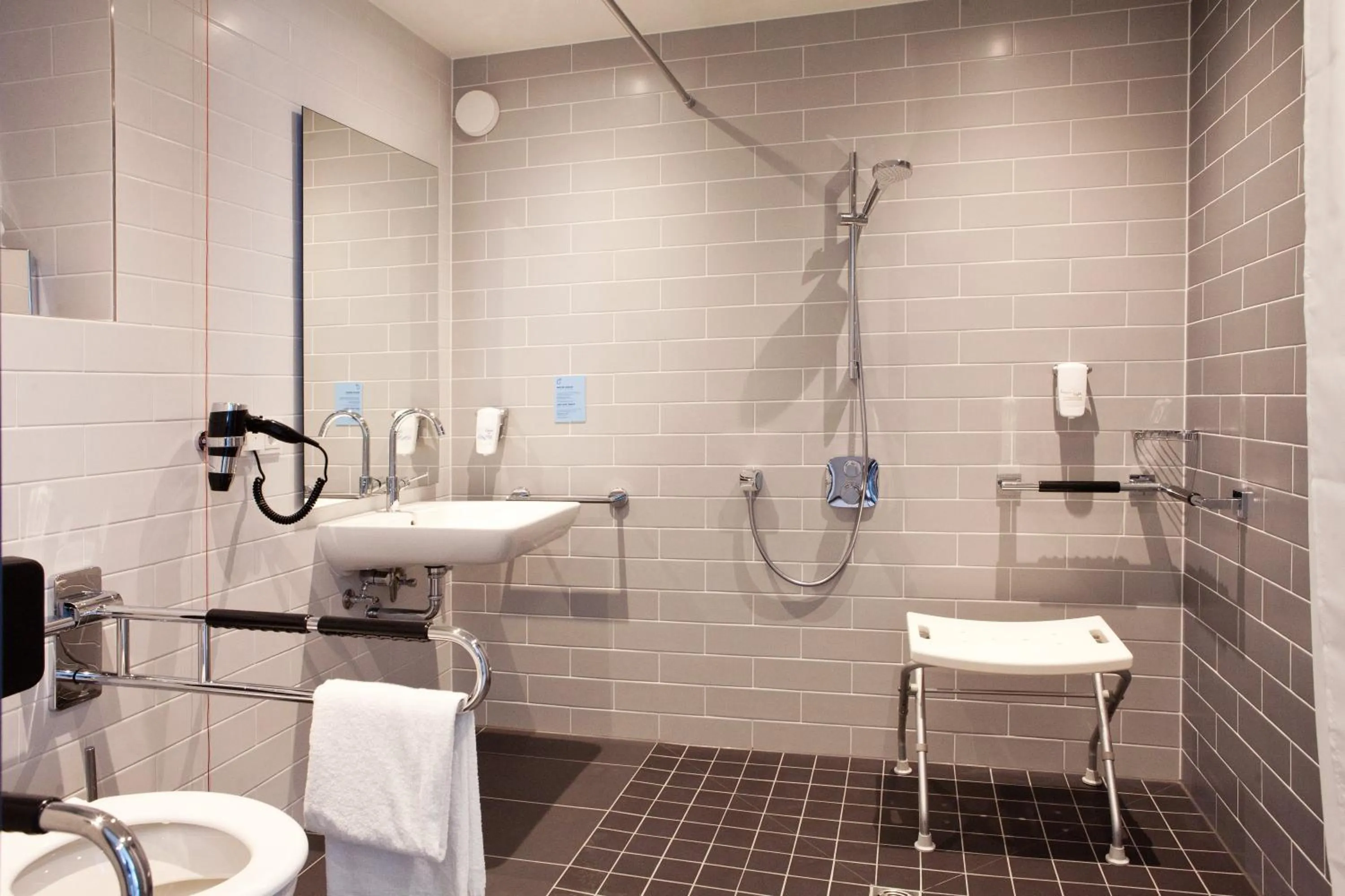 Bathroom in Holiday Inn Express - Ringsheim by IHG