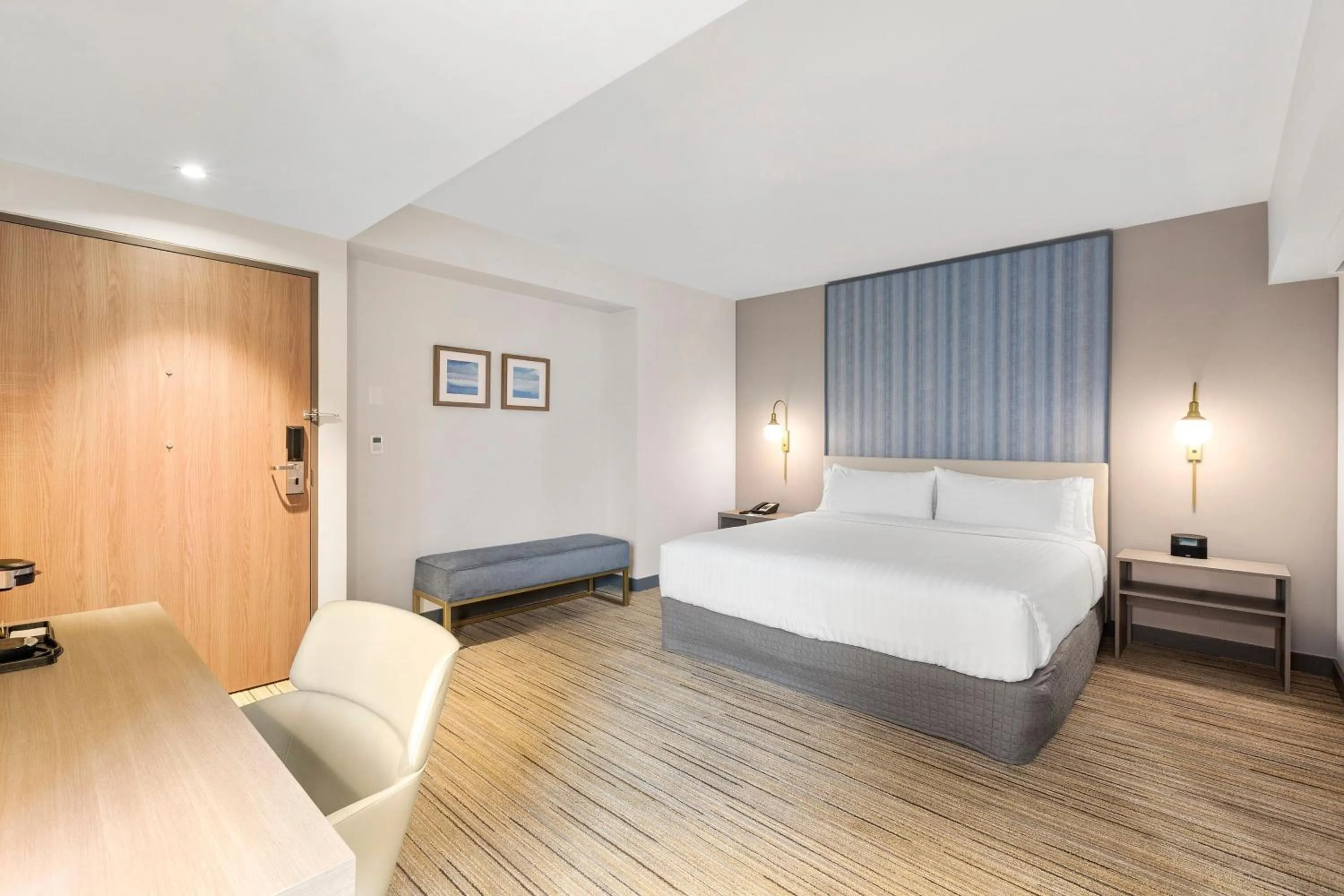 Photo of the whole room, Bed in Holiday Inn Express - Lima San Isidro by IHG