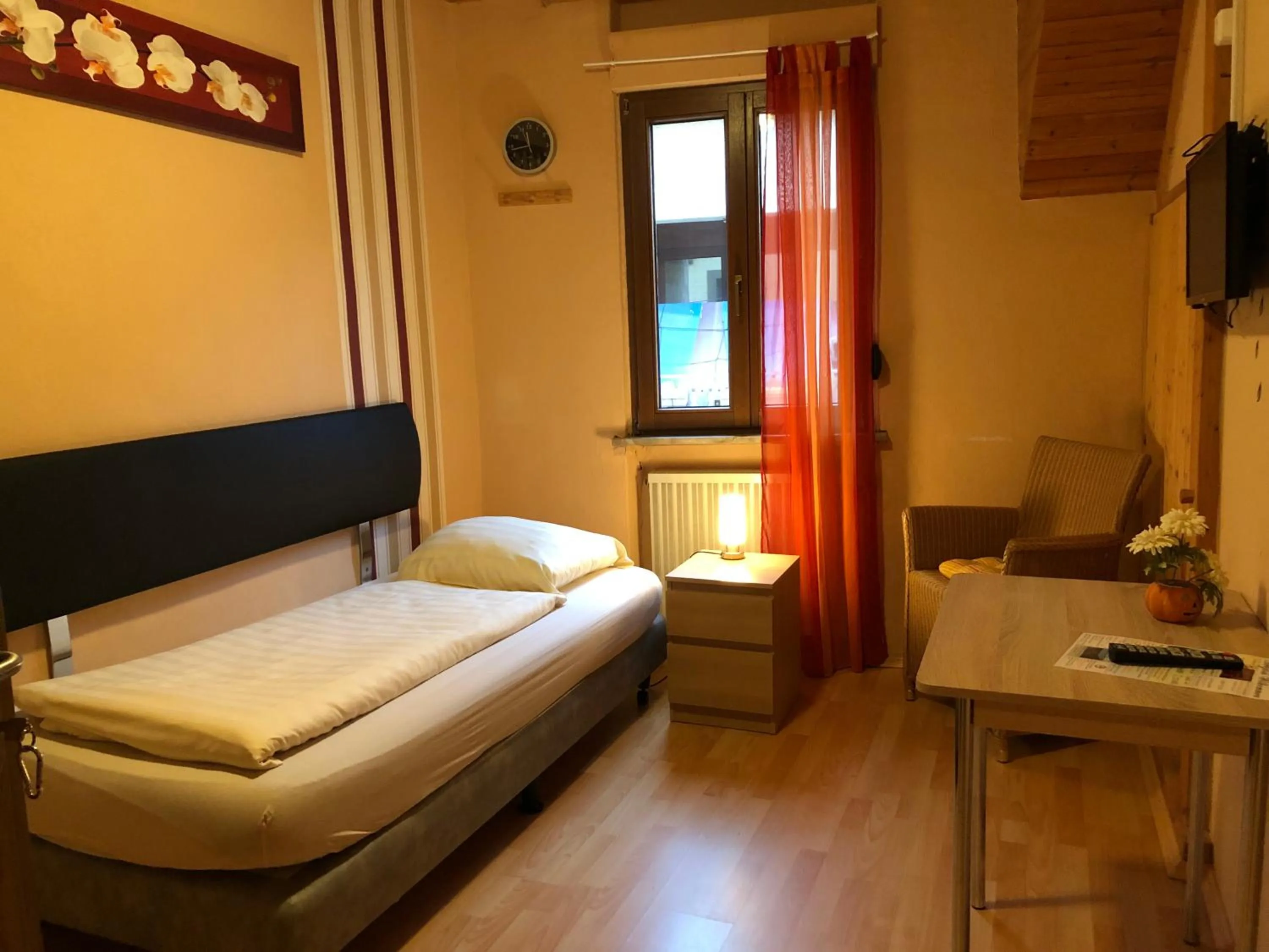 Bed in Hotel Zur Dorfschänke