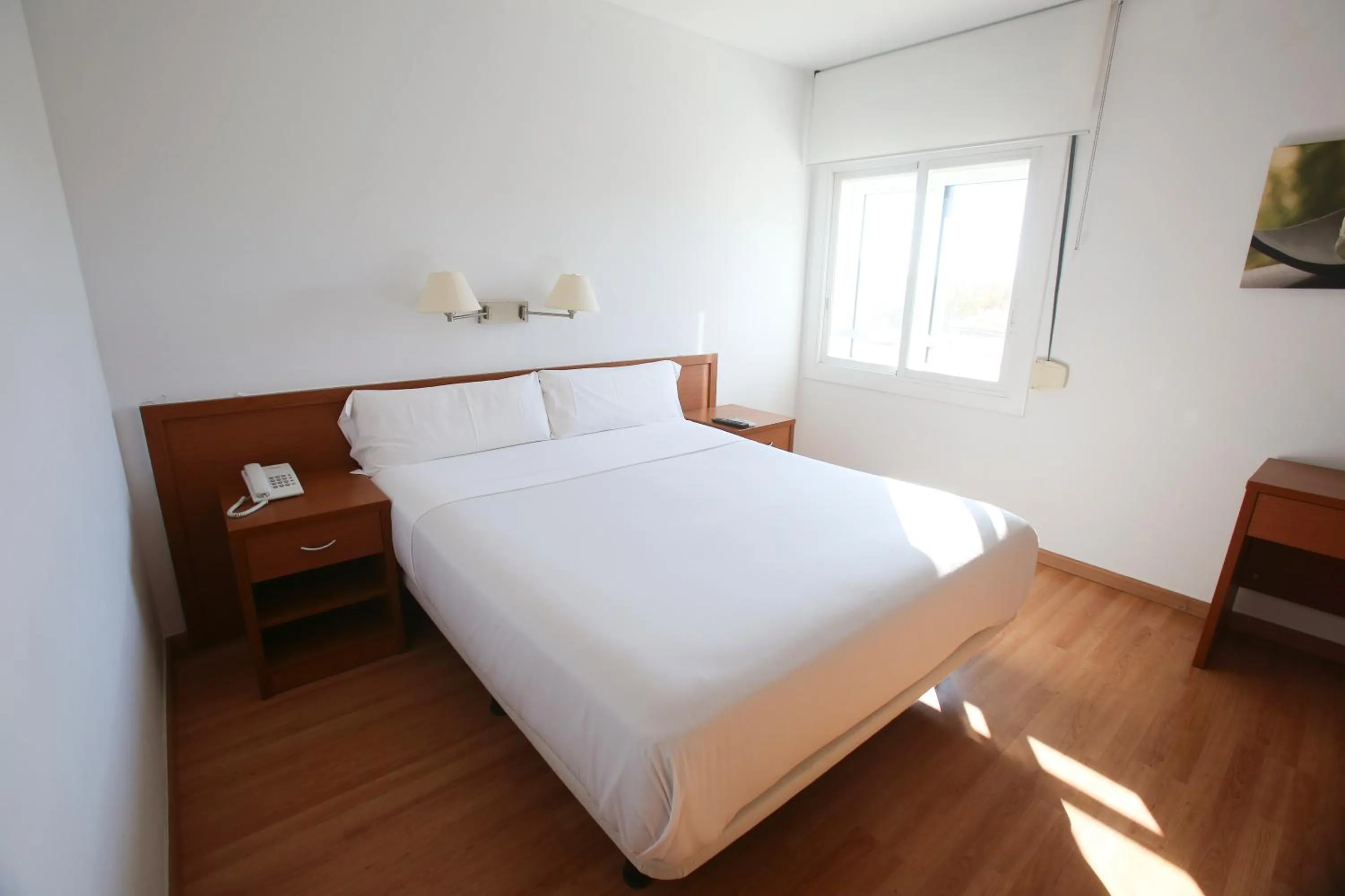 Photo of the whole room, Bed in Gatell Hotel