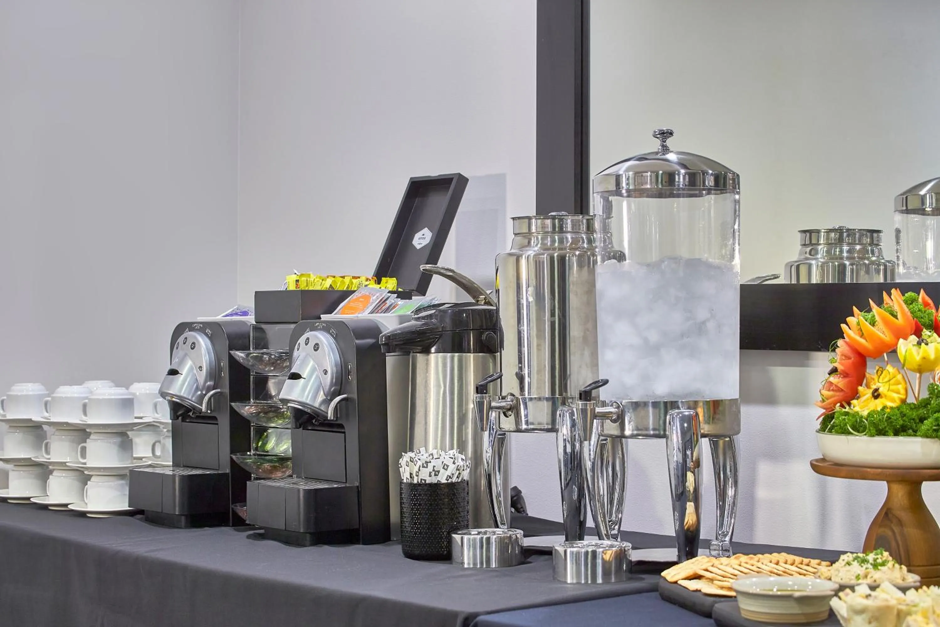 Coffee/tea facilities in Mercure Perth On Hay
