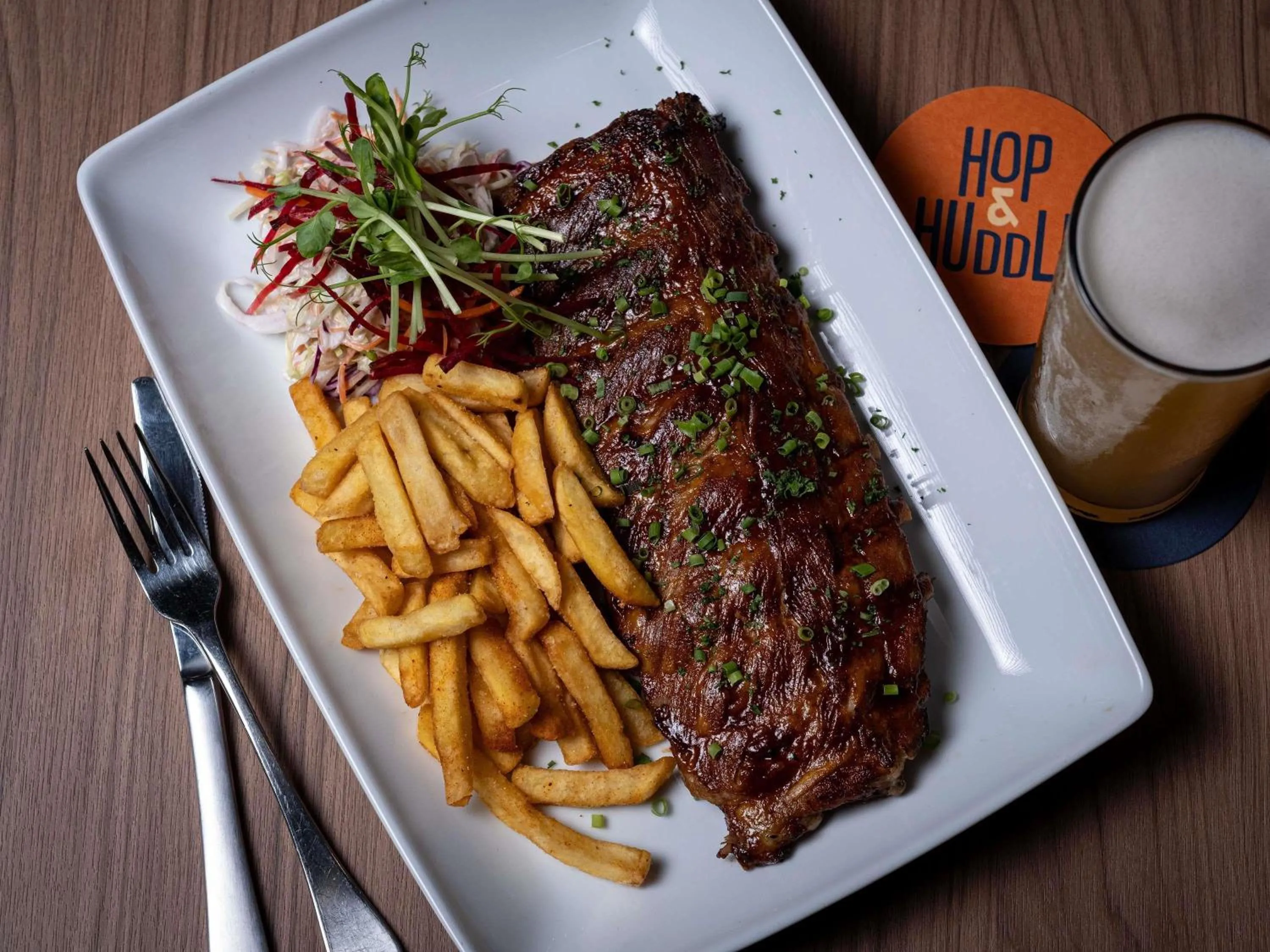 Restaurant/places to eat in Mercure Perth On Hay