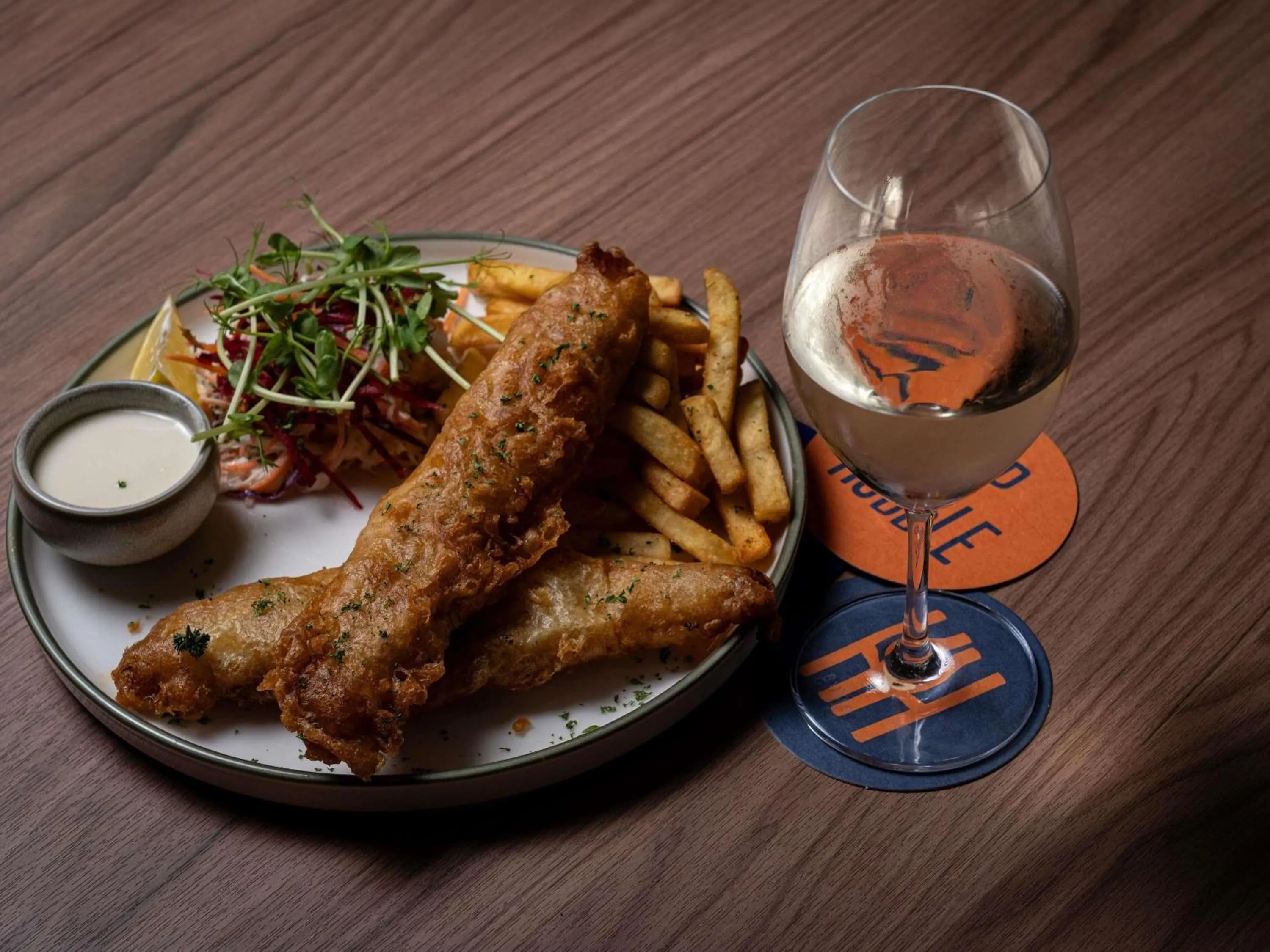 Restaurant/places to eat in Mercure Perth On Hay