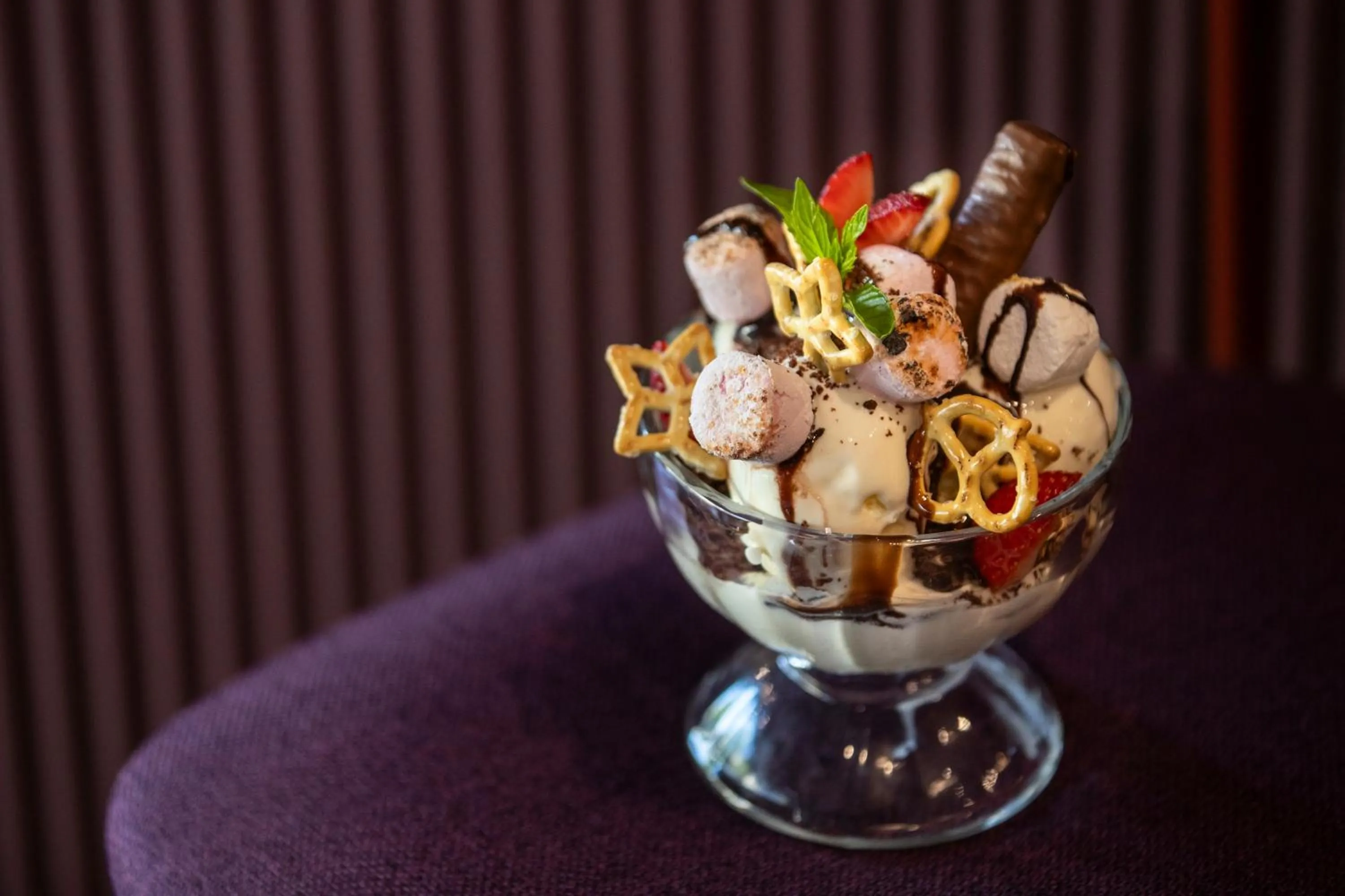 Restaurant/places to eat in Mercure Perth On Hay