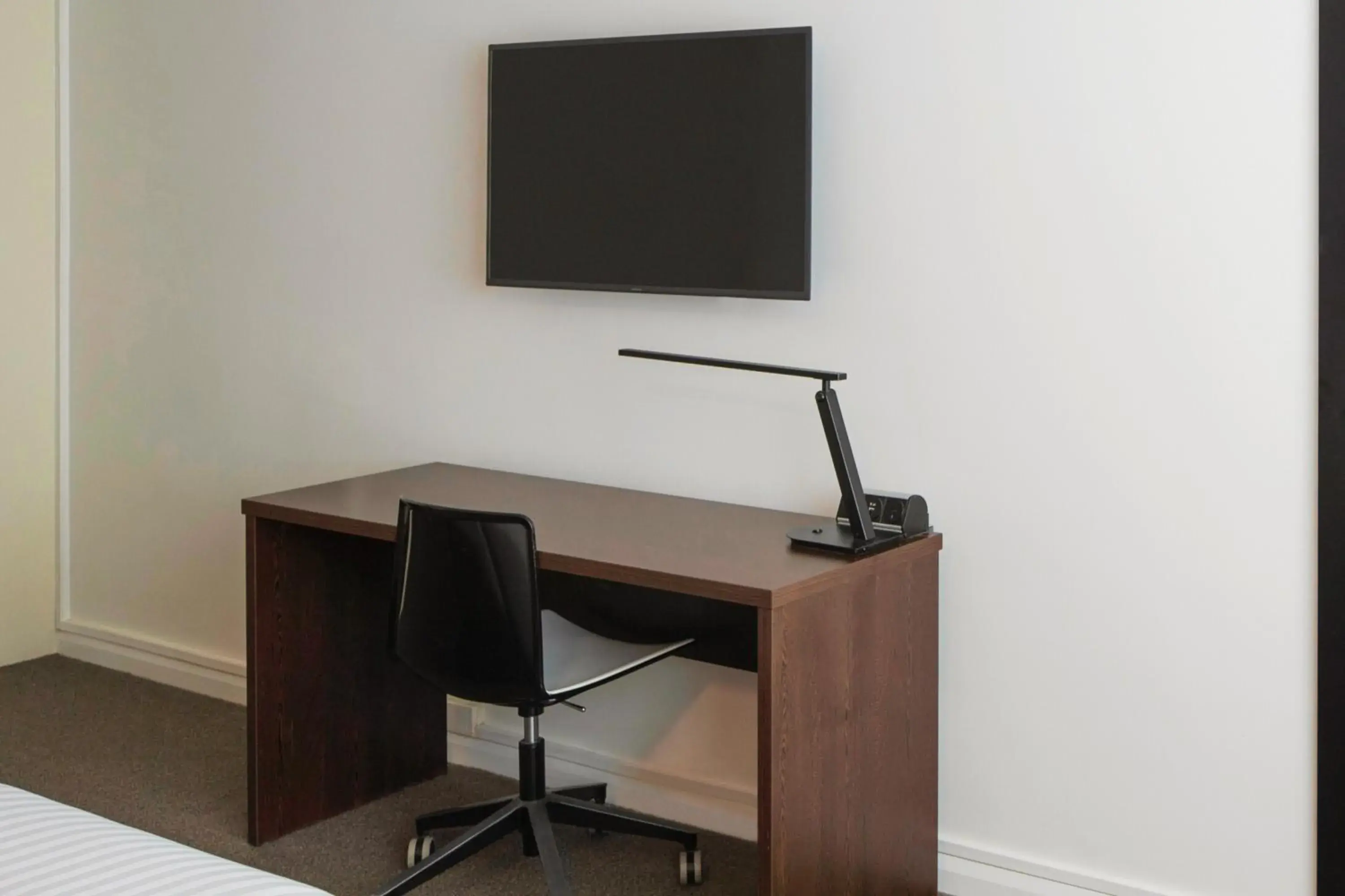 Standard Queen Room in Mercure Perth On Hay Standard Queen Room in Mercure Perth On Hay