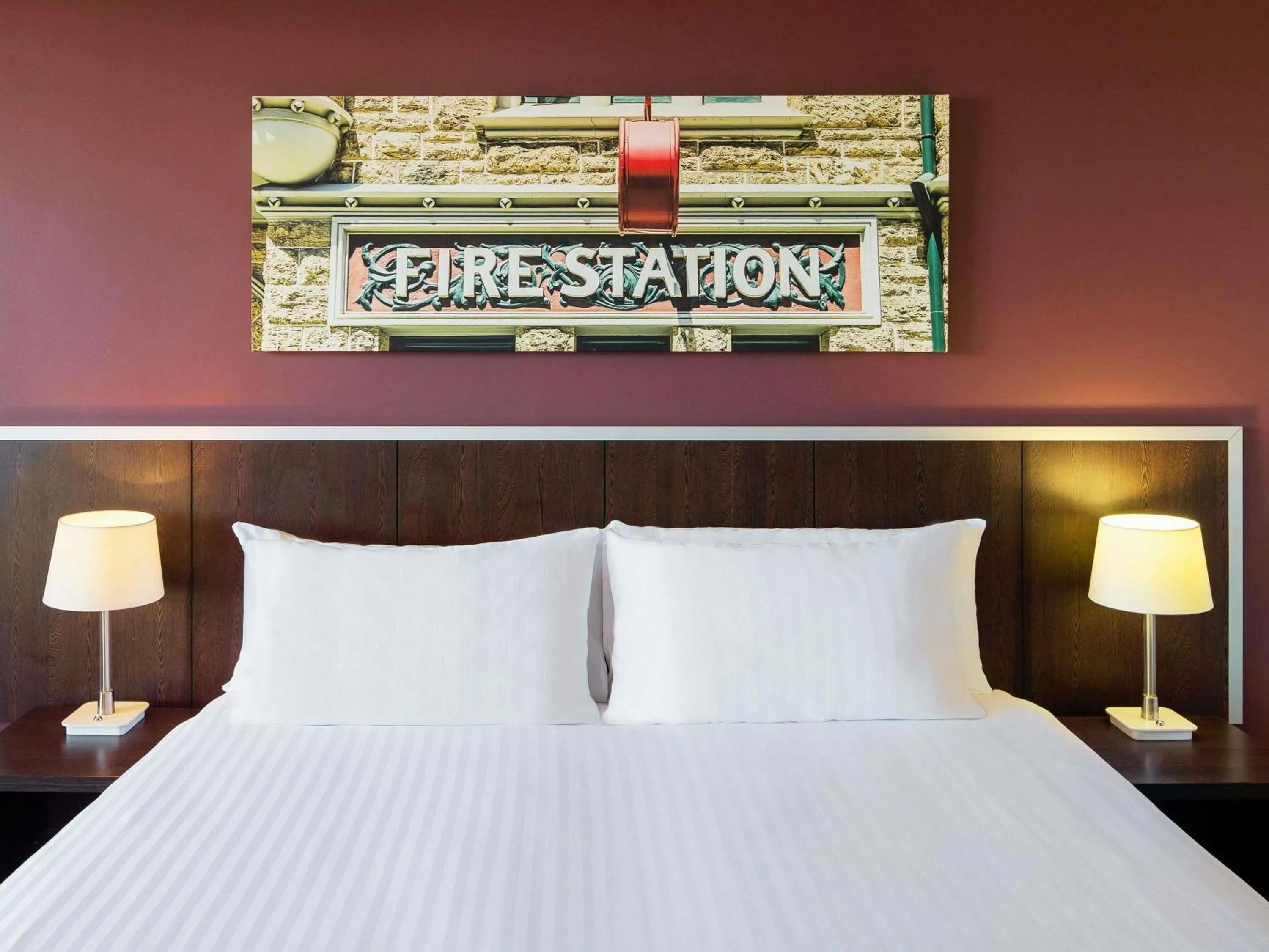 Bedroom, Bed in Mercure Perth On Hay