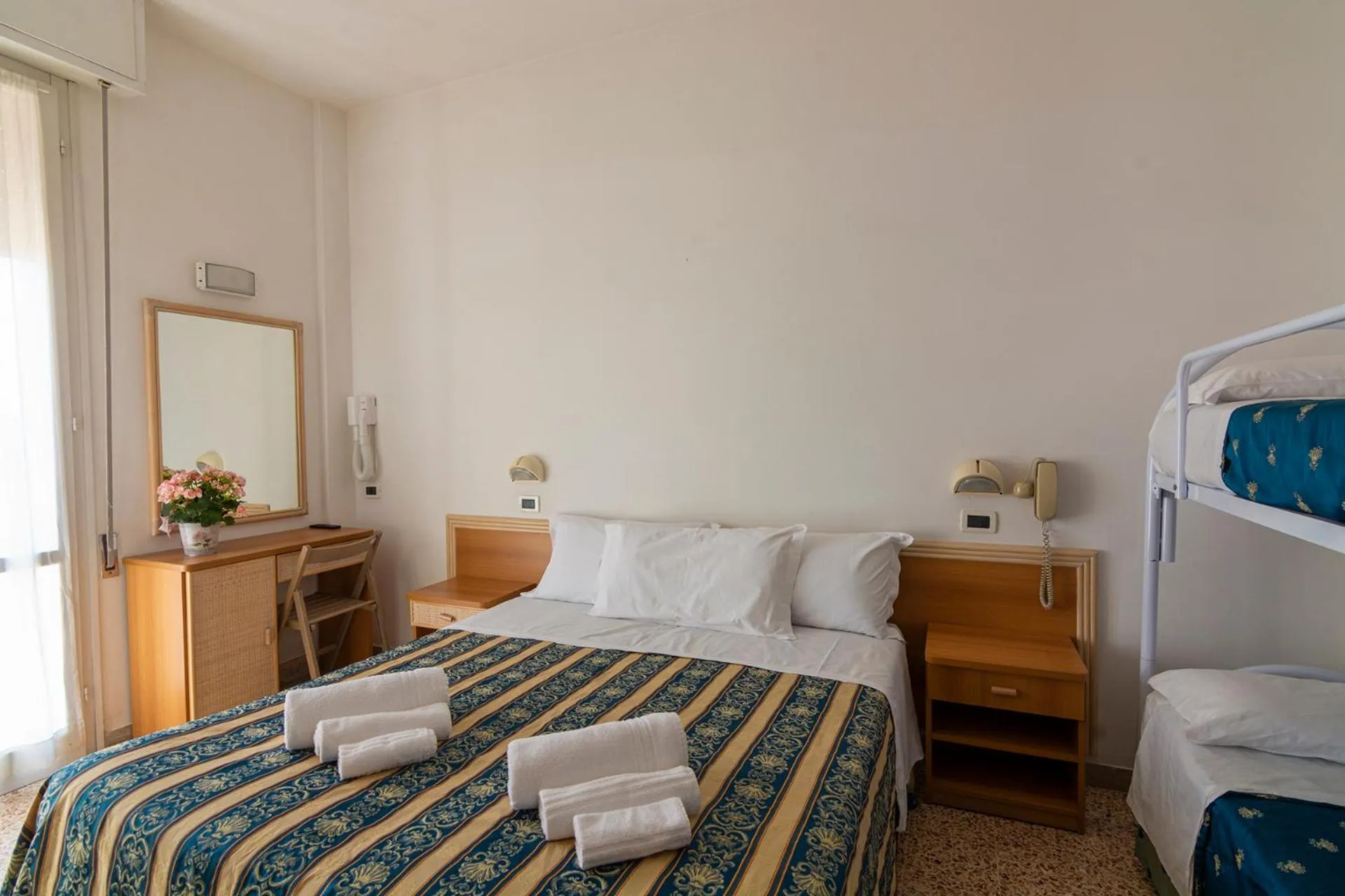 Bedroom, Bed in Hotel Atlas