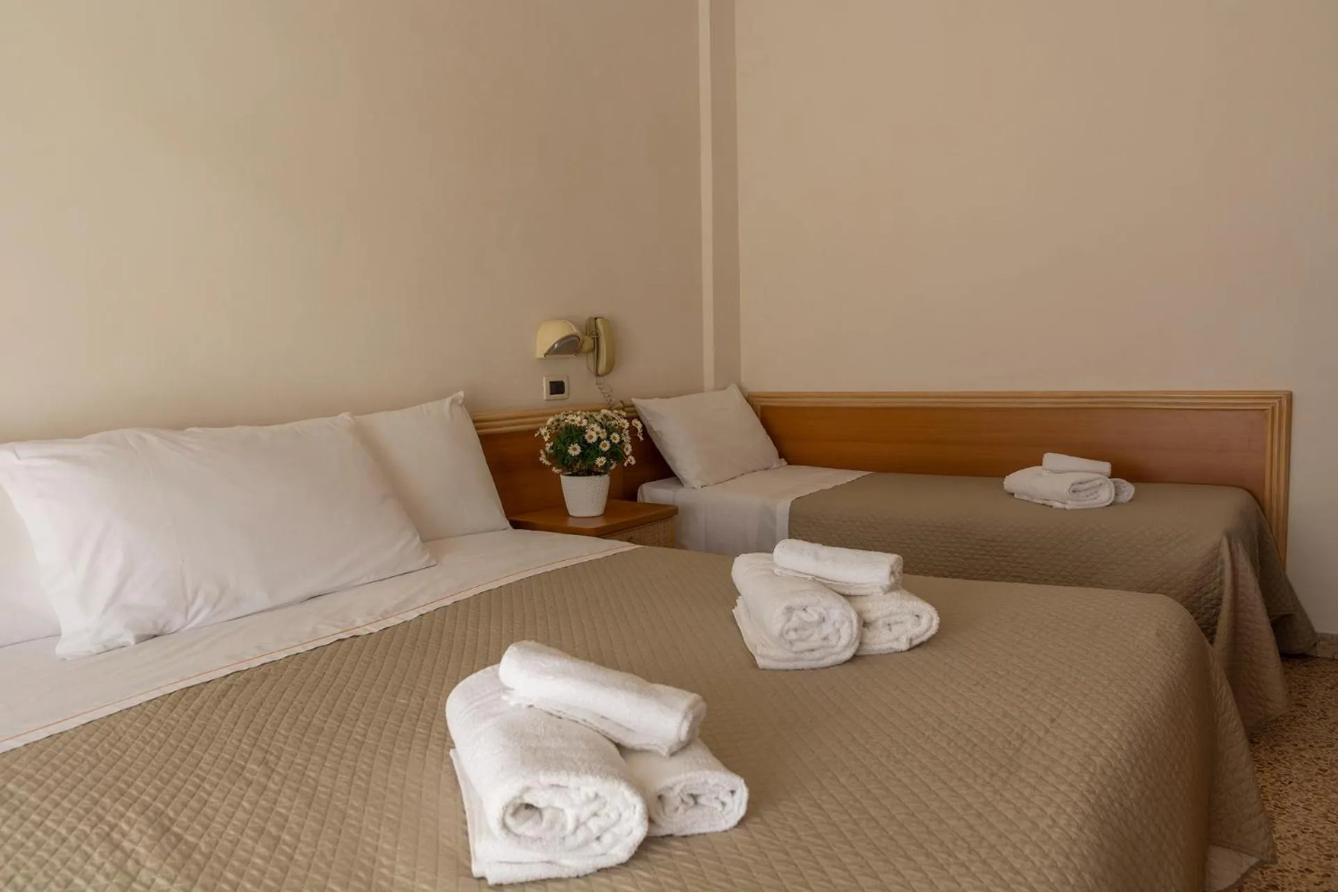 Bedroom, Bed in Hotel Atlas