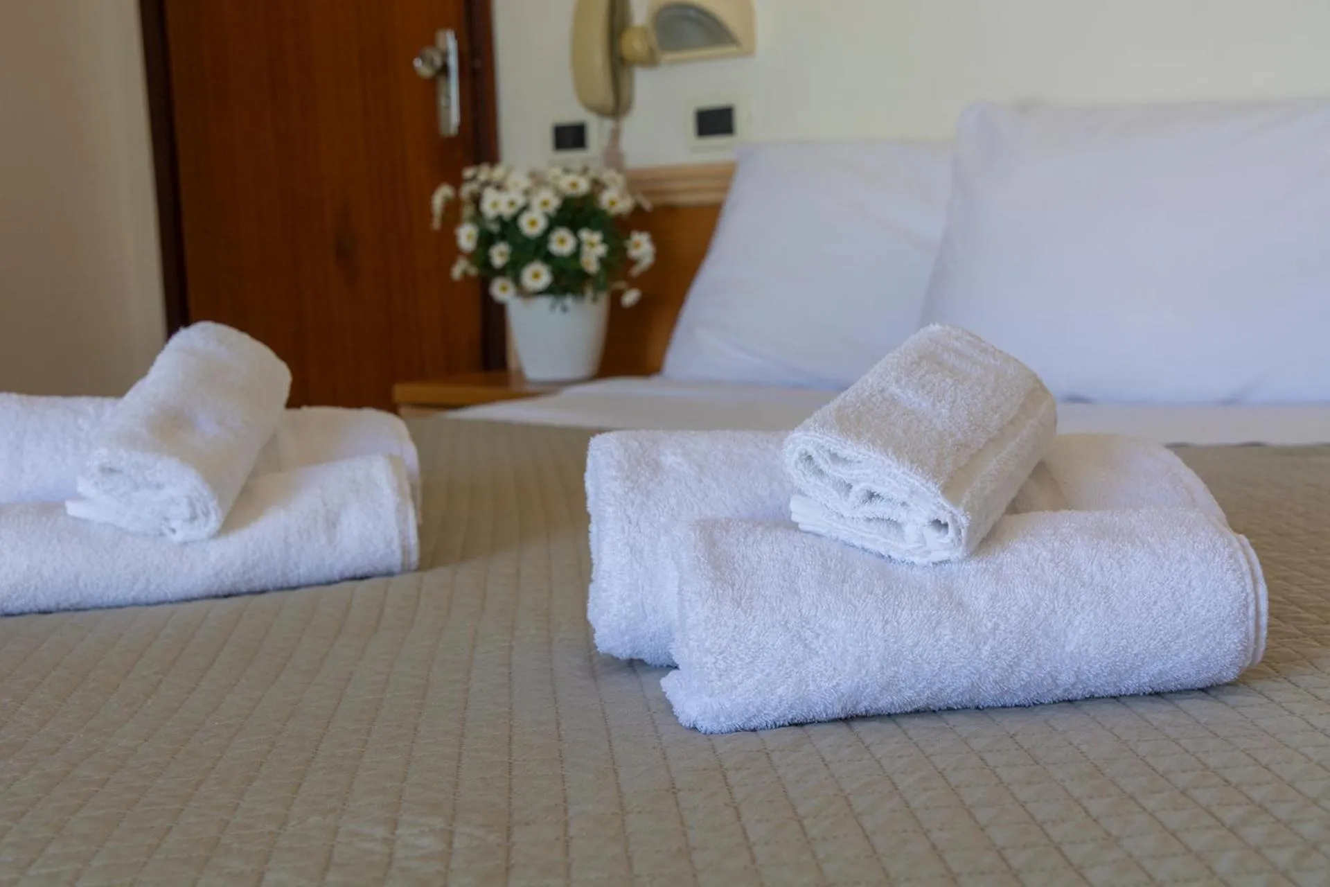 Bedroom, Bed in Hotel Atlas