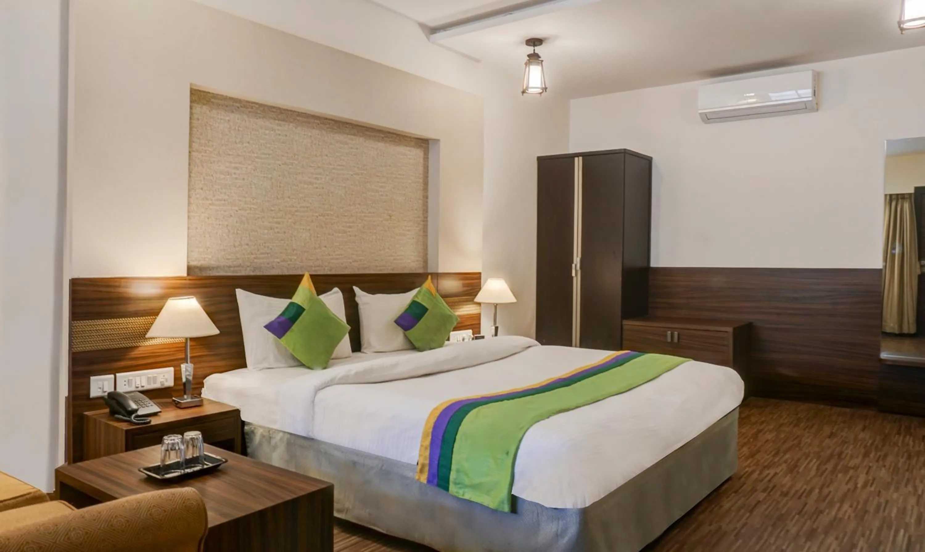 Bedroom, Bed in Treebo Five Elements, Lonavala