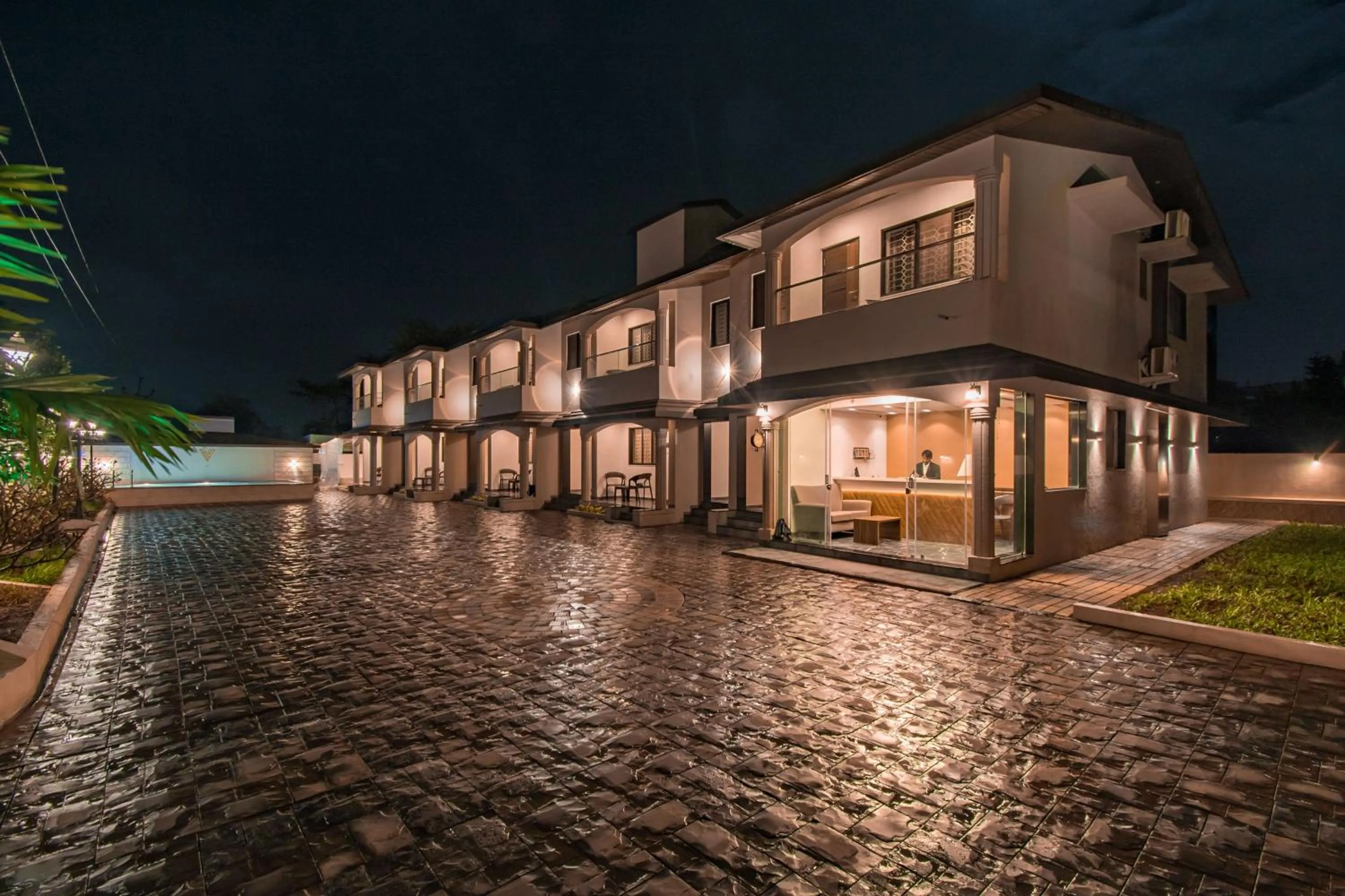 Facade/entrance in Treebo Five Elements, Lonavala