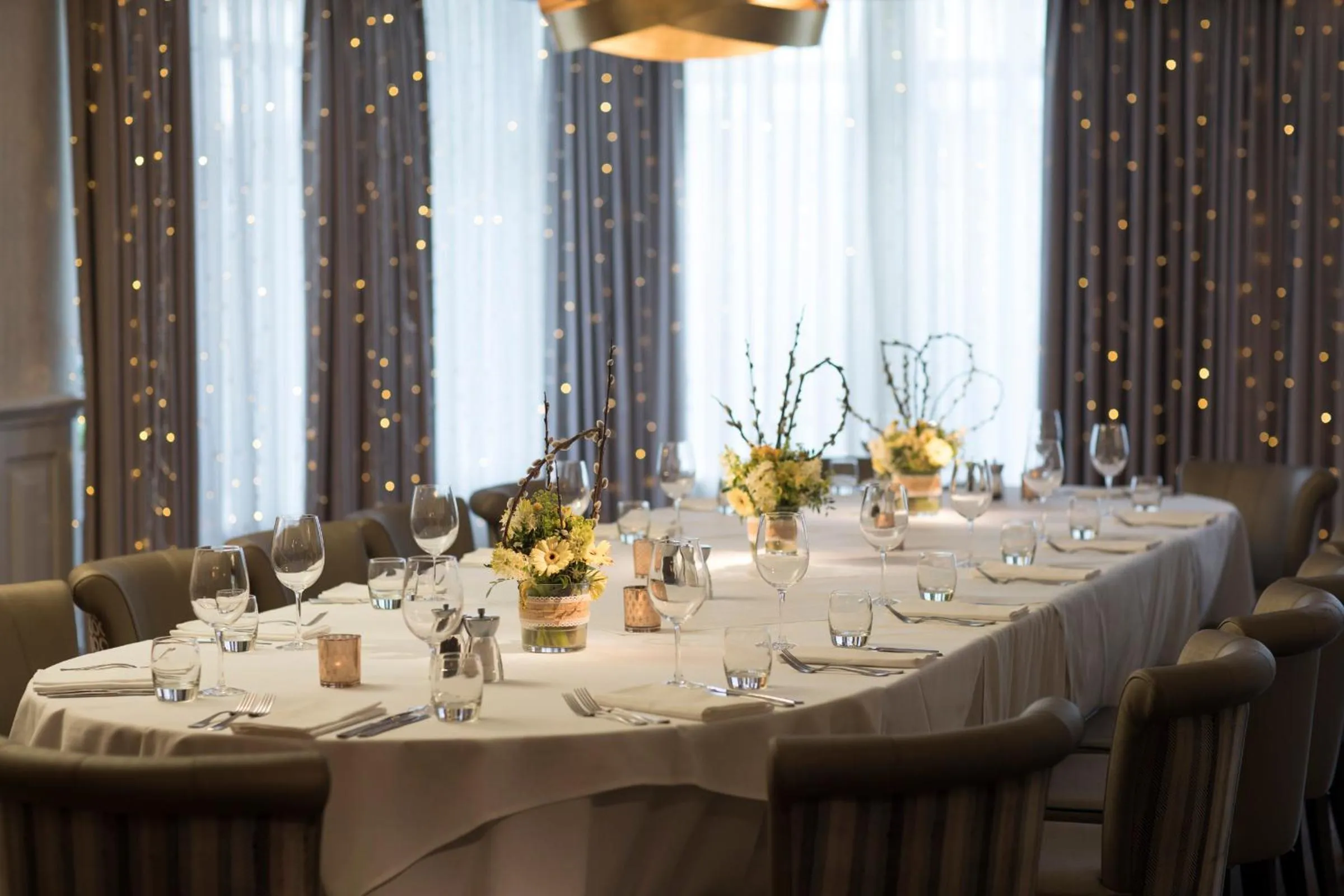 Restaurant/places to eat in The West Park Hotel