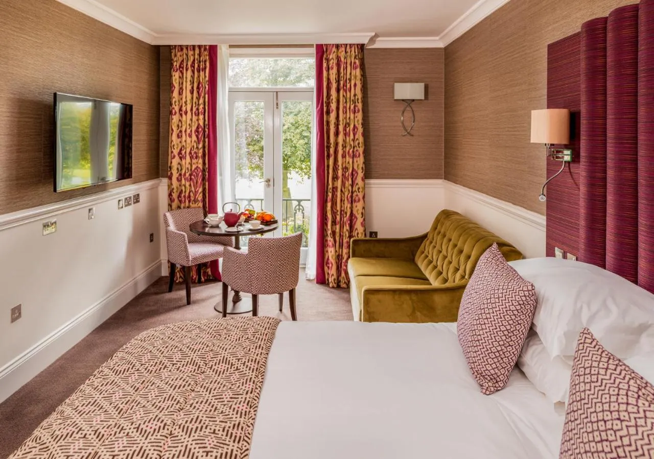 Bedroom, Bed in The West Park Hotel