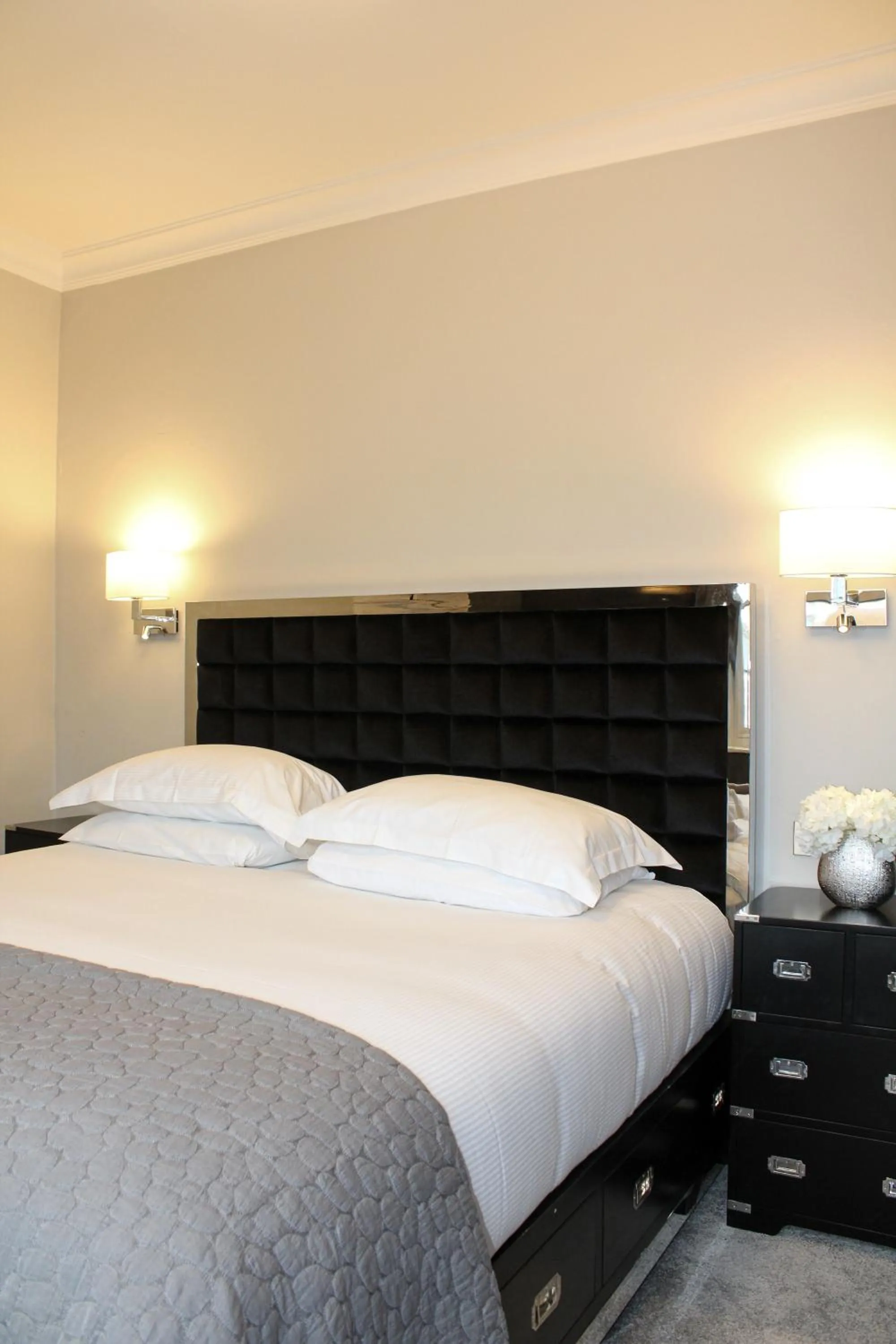 Bedroom, Bed in The West Park Hotel