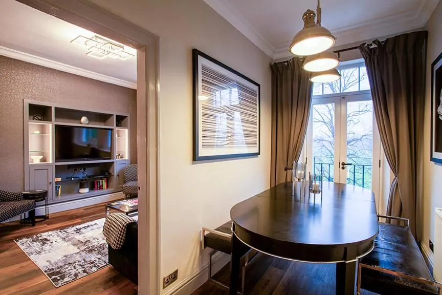 Dining area in The West Park Hotel