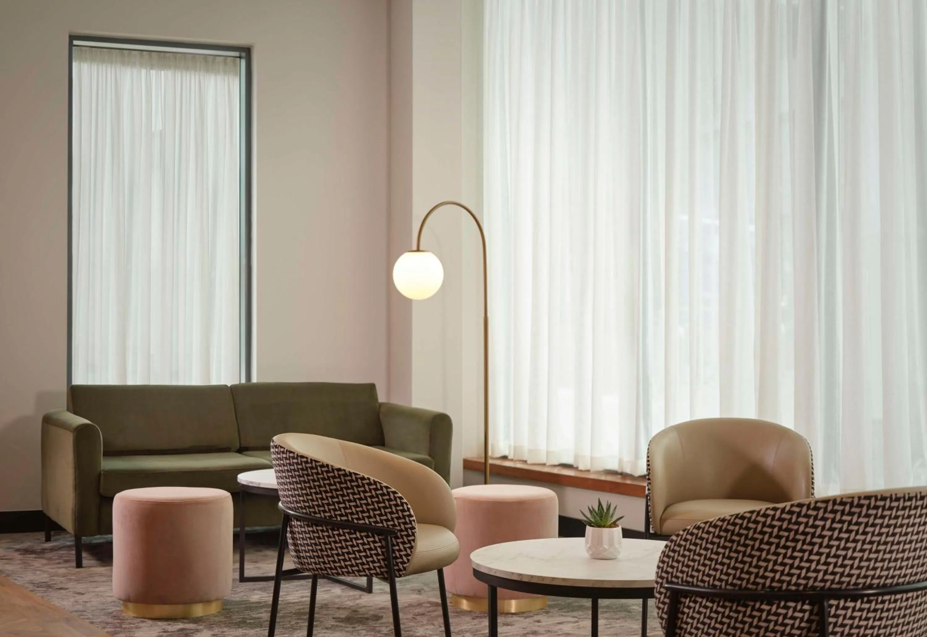 Lobby or reception in Doubletree By Hilton Sheffield City