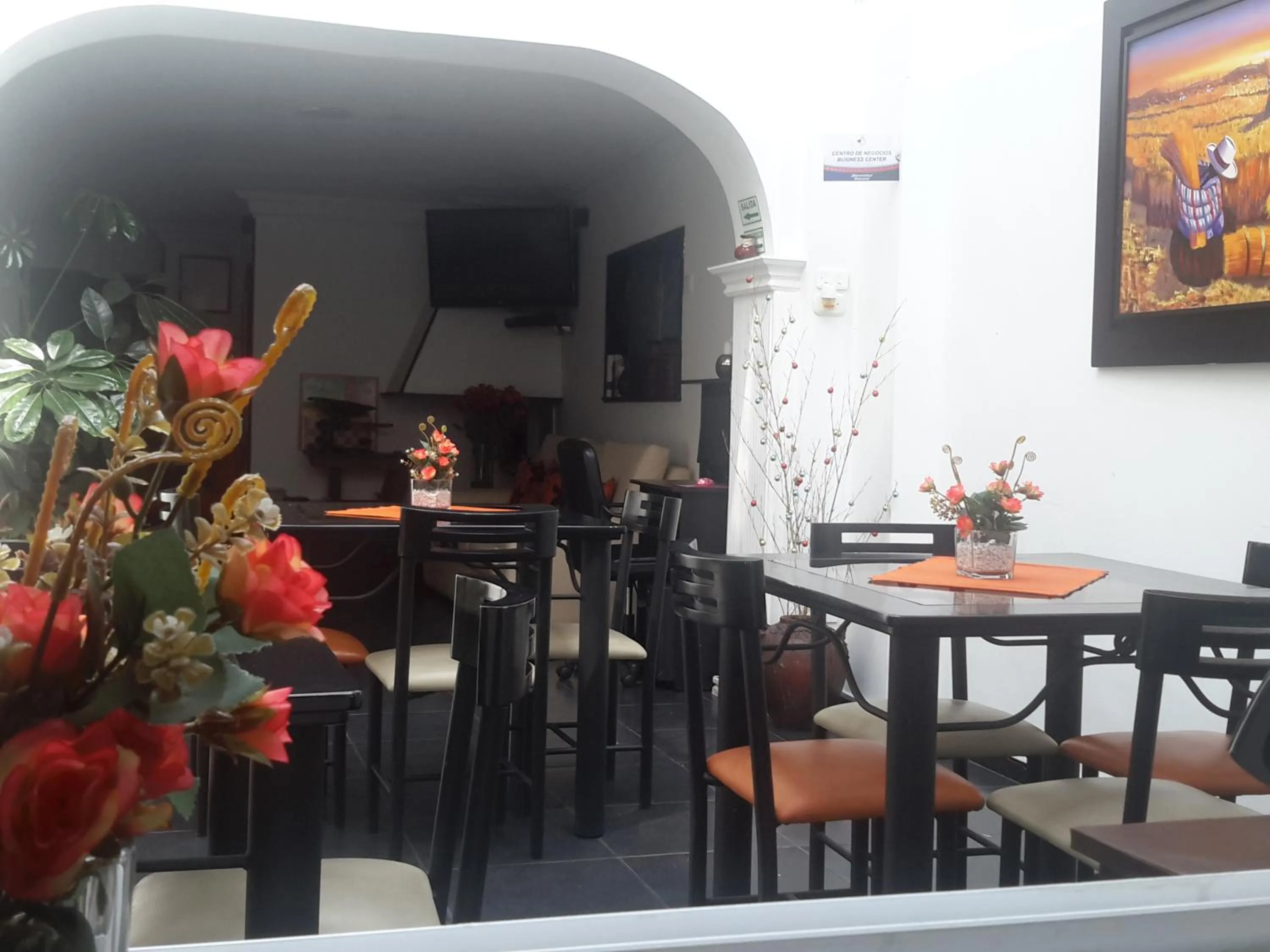 Restaurant/places to eat in Hotel Central House a 5 min de la Embajada Americana